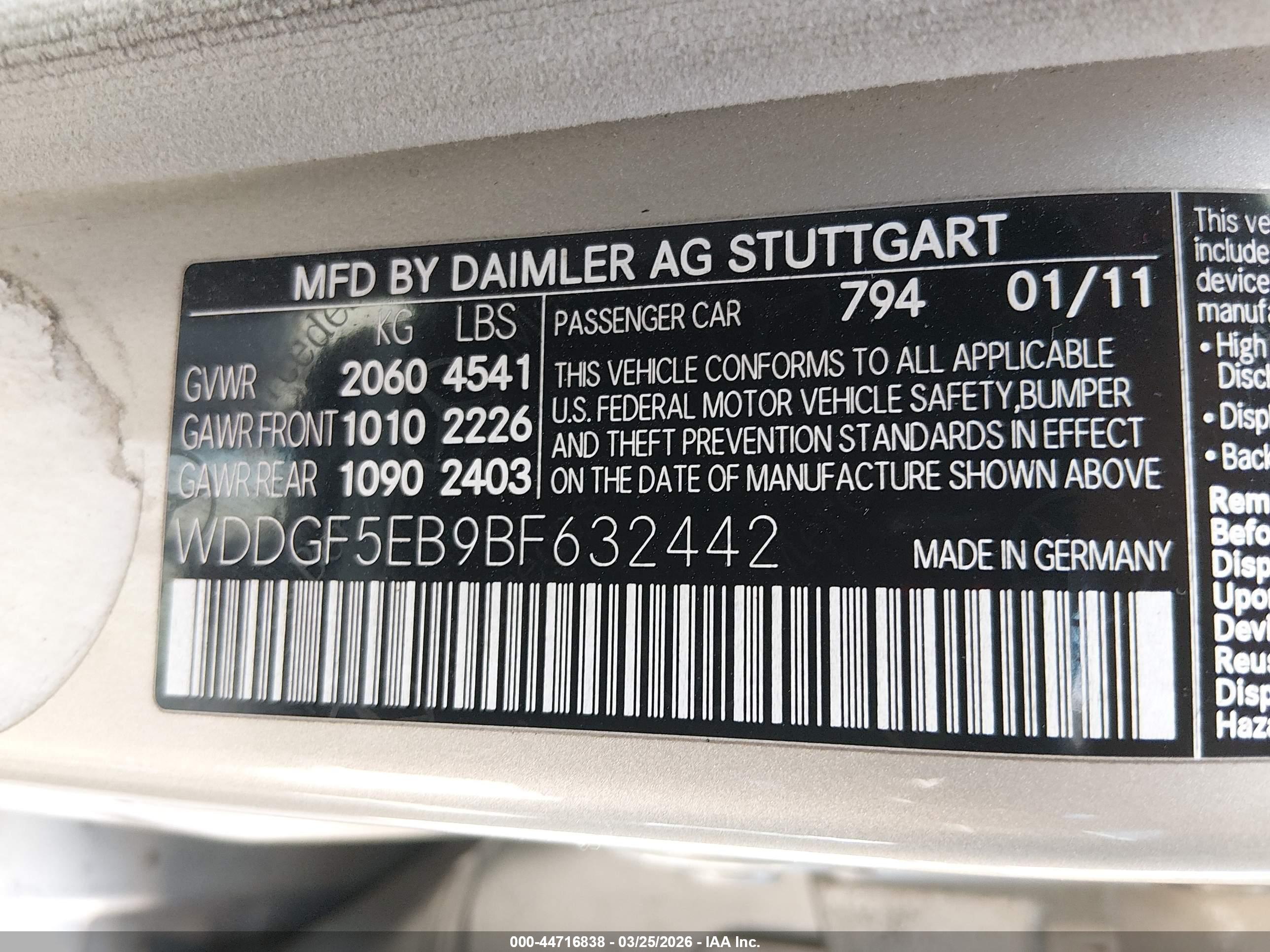 MERCEDES-BENZ C image 9