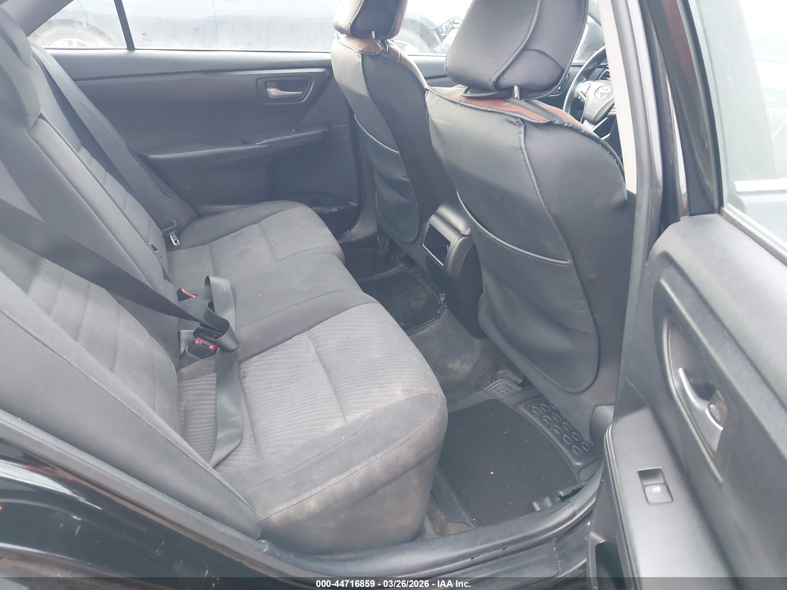 TOYOTA CAMRY image 8