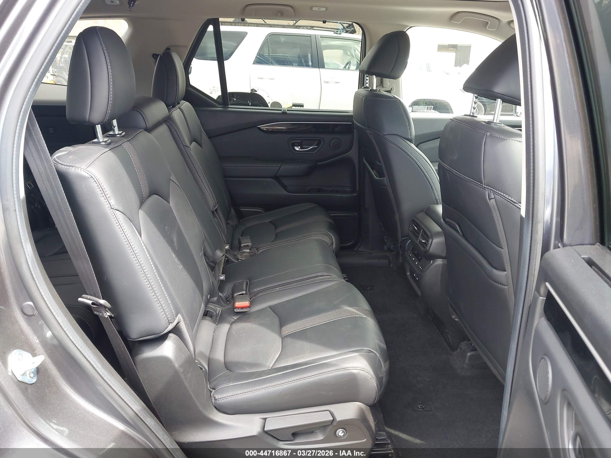 HONDA PILOT image 8