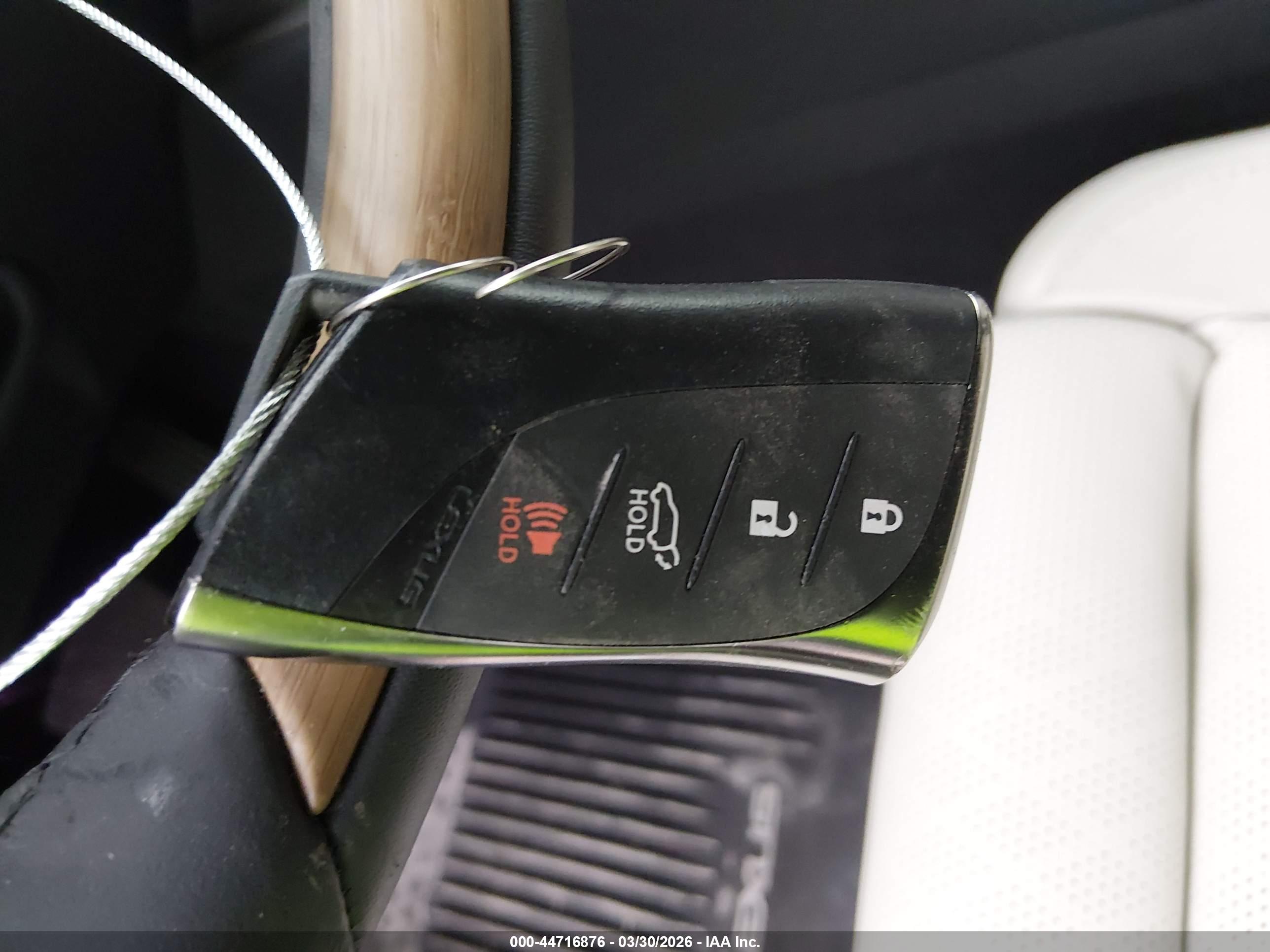 LEXUS RX image 11