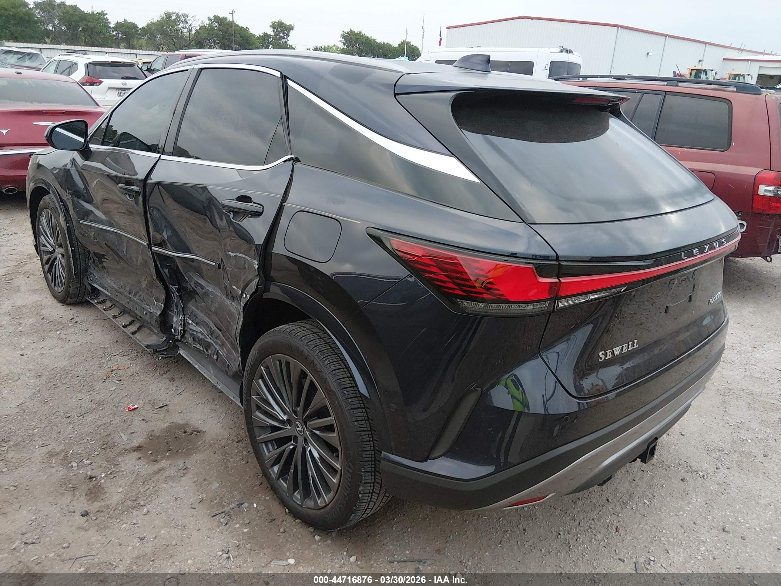 LEXUS RX image 3