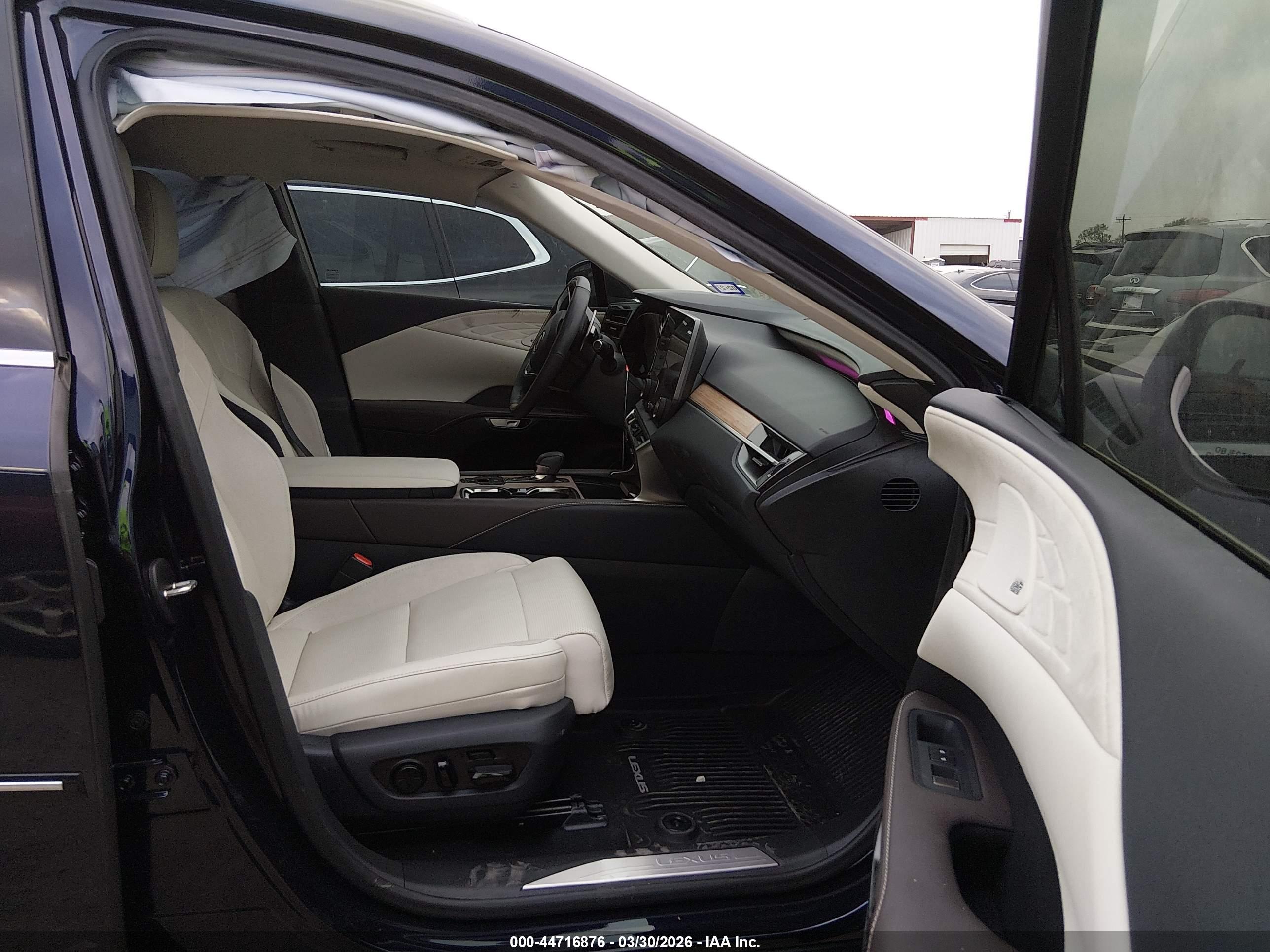 LEXUS RX image 5