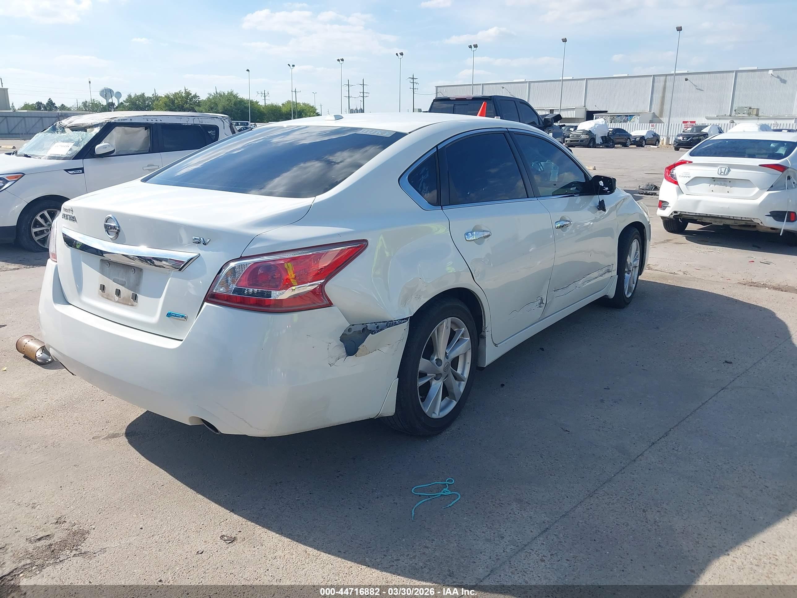 NISSAN ALTIMA image 4