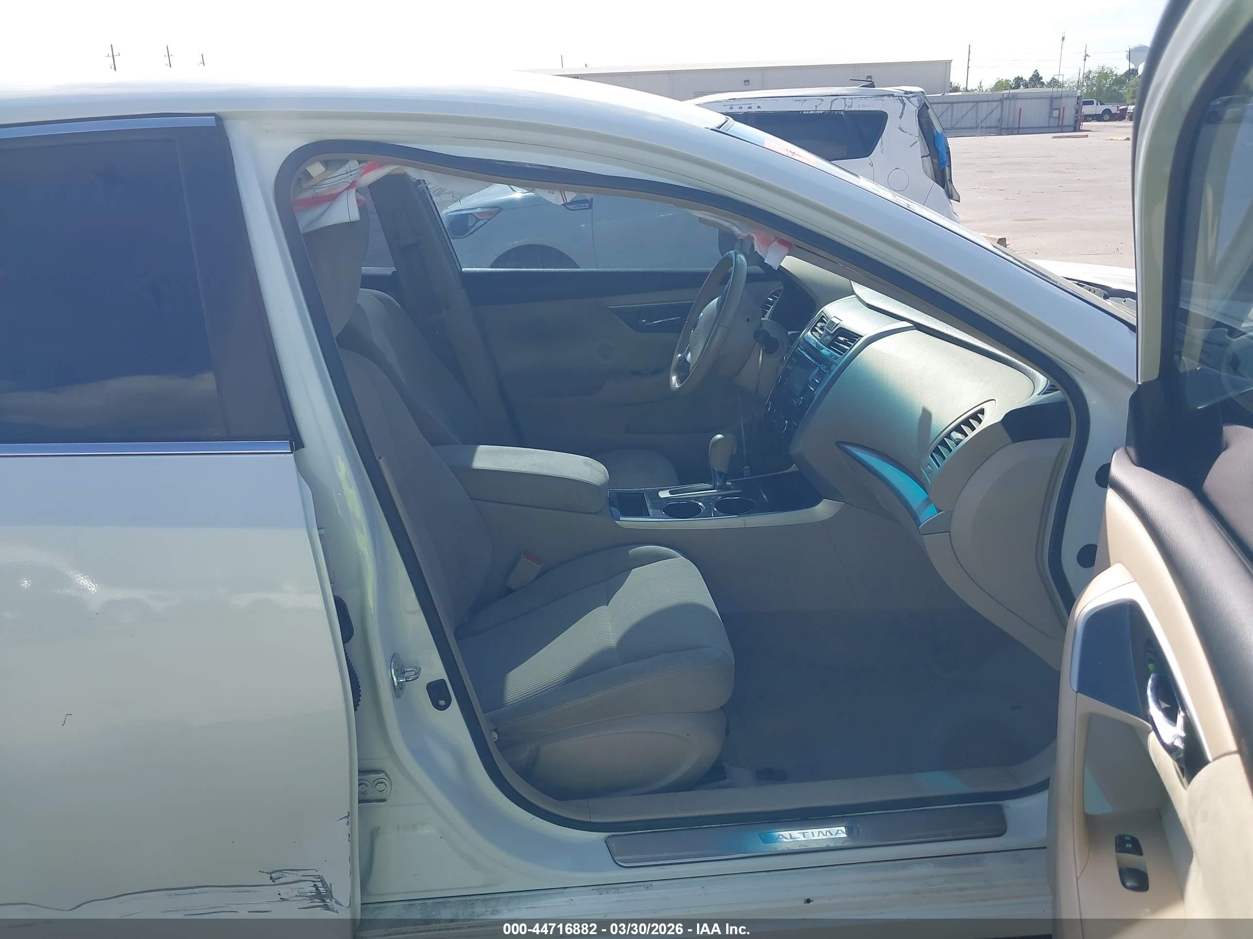 NISSAN ALTIMA image 5