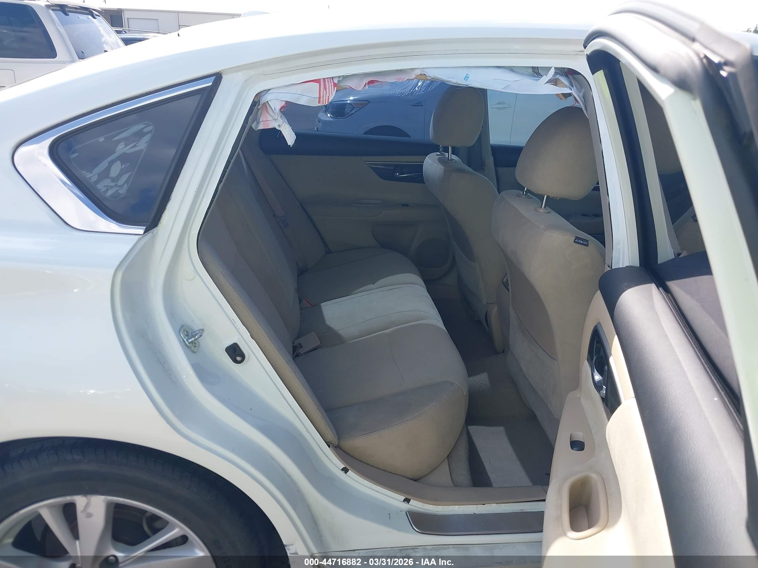 NISSAN ALTIMA image 8