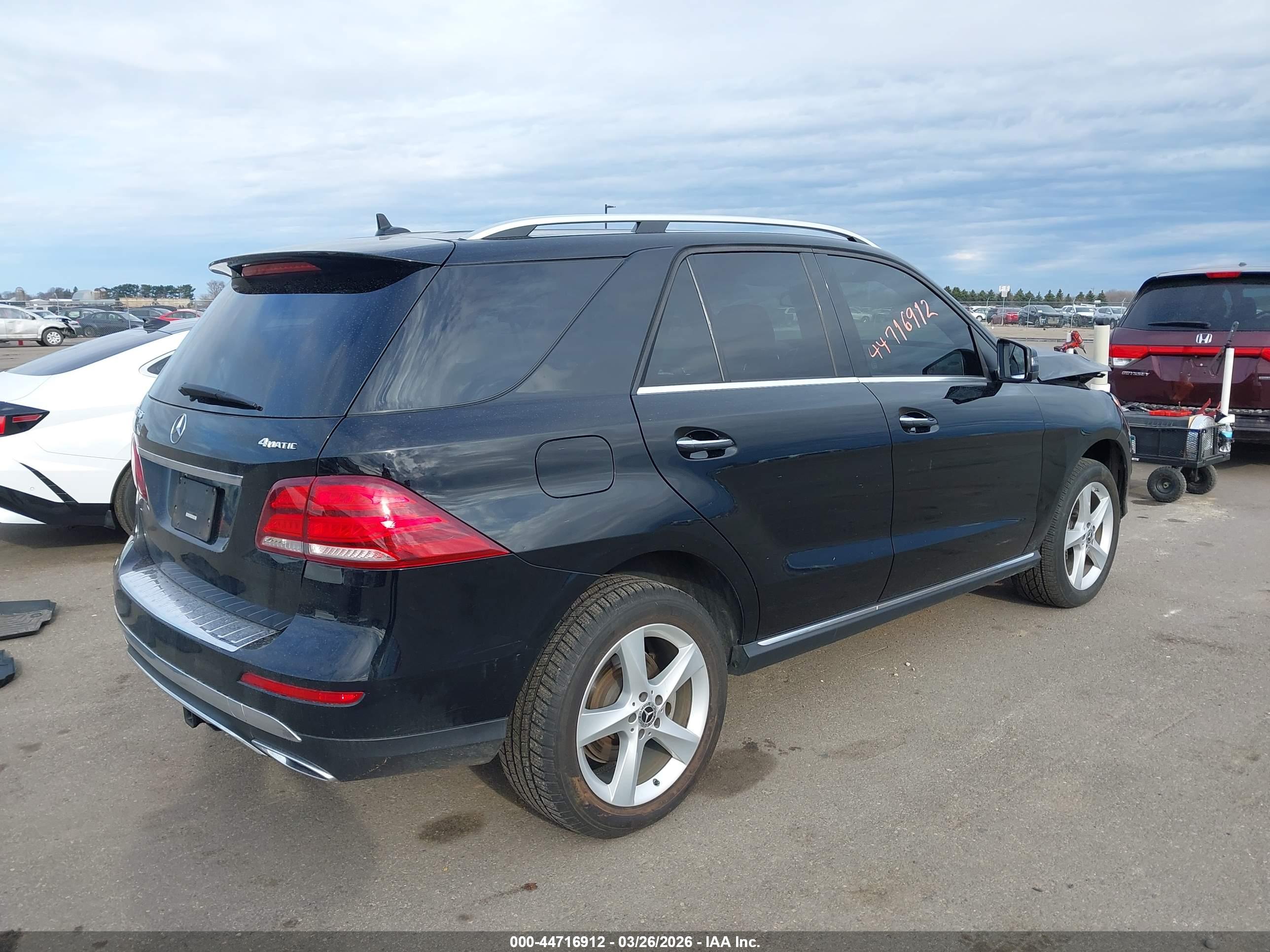 MERCEDES-BENZ GLE image 4