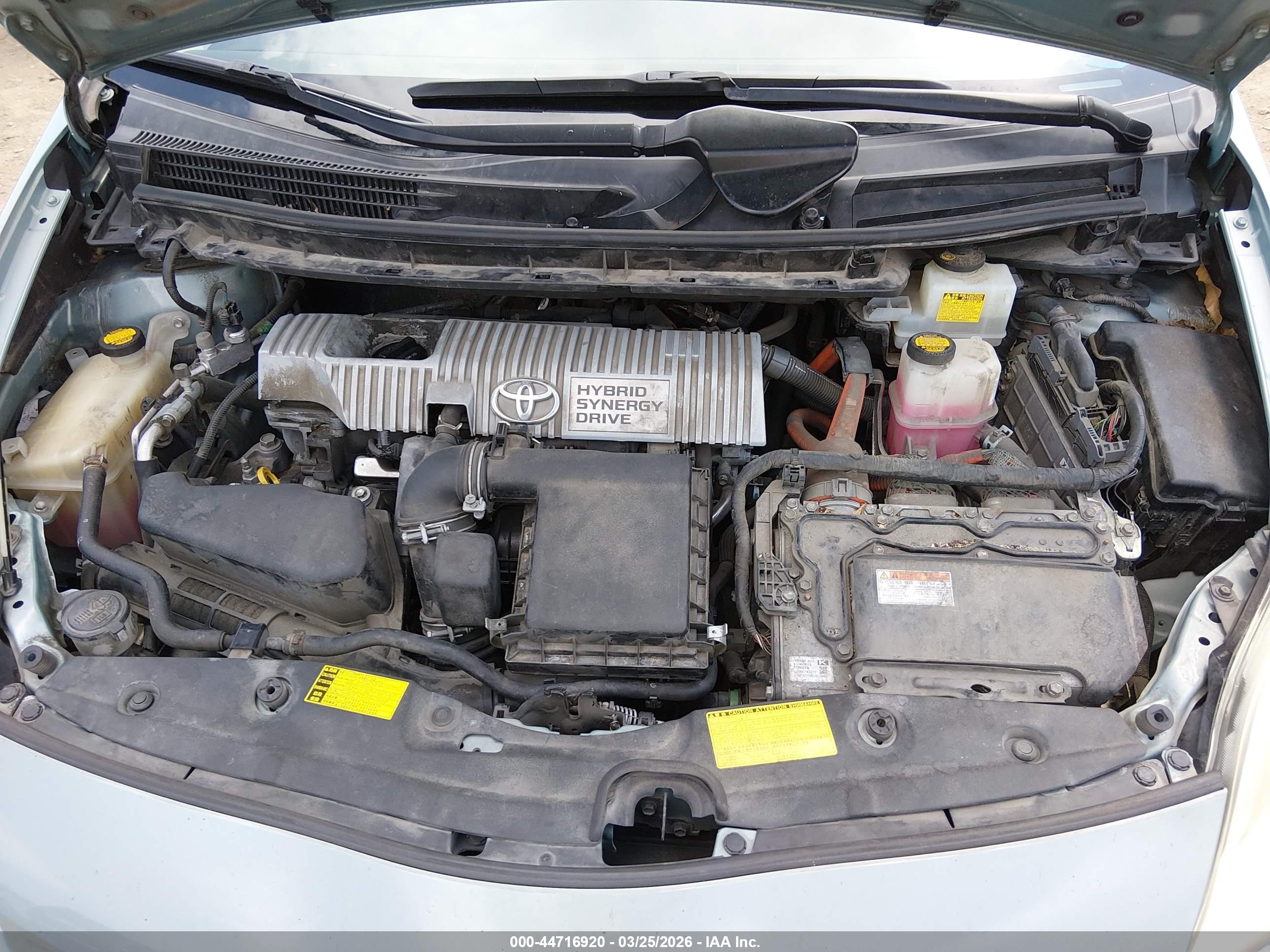 TOYOTA PRIUS image 10