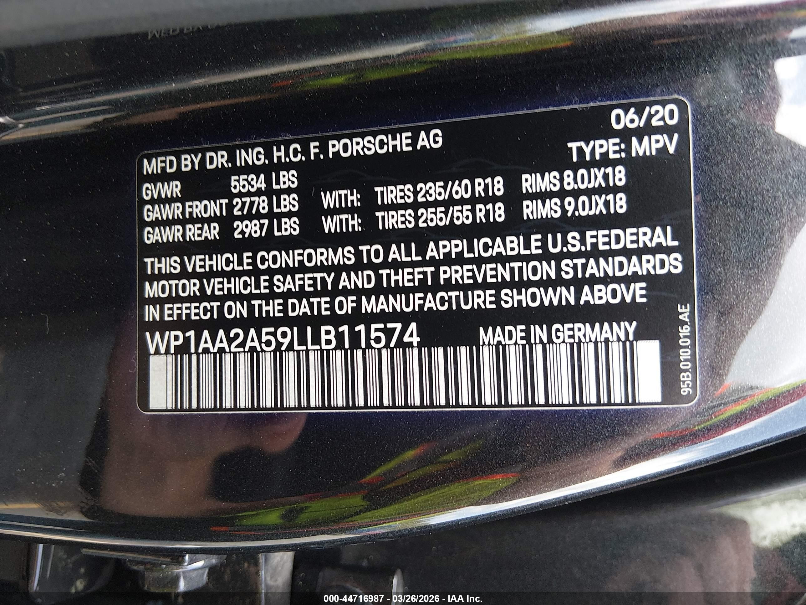 PORSCHE MACAN image 9