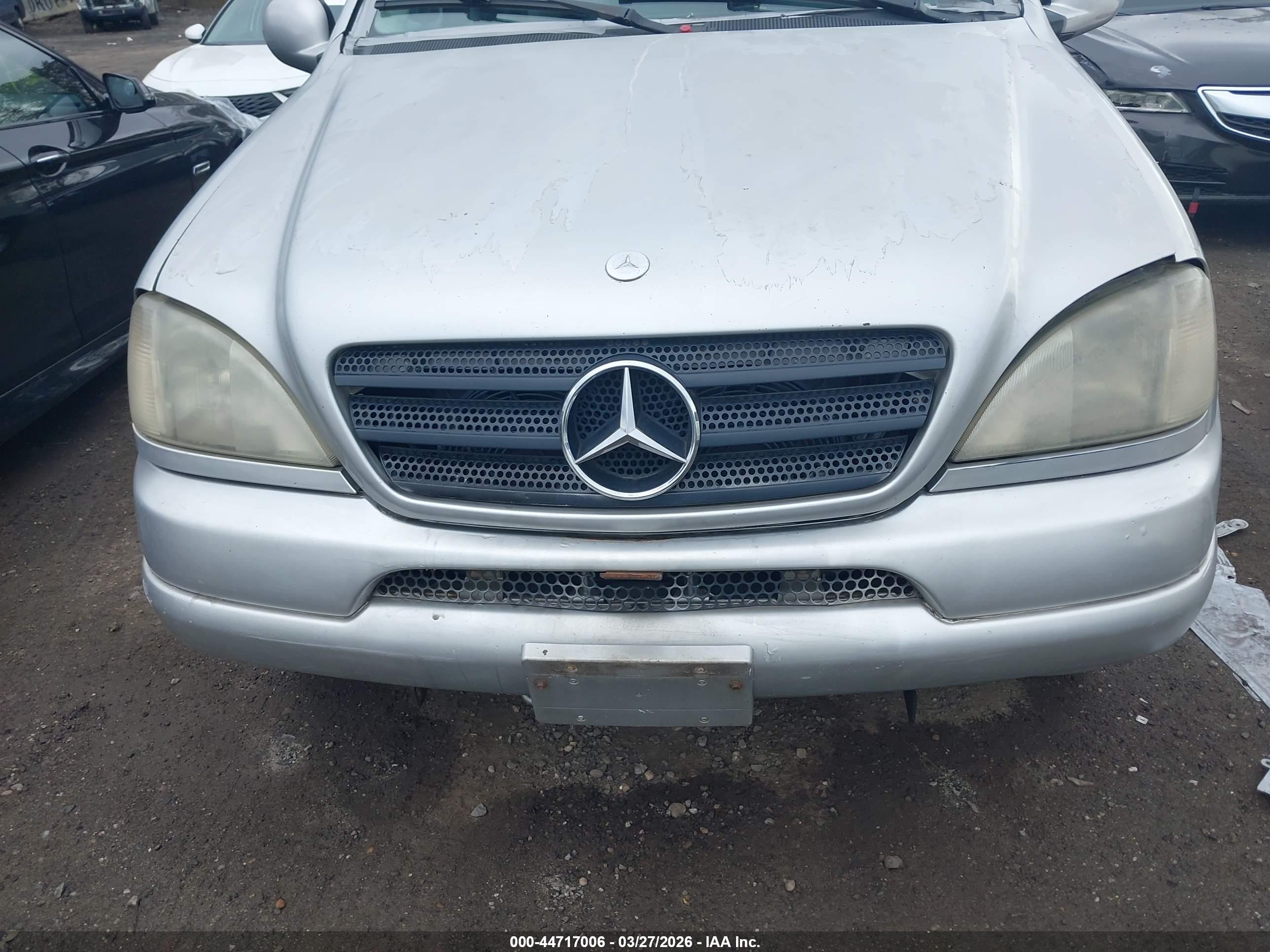 MERCEDES-BENZ ML image 10