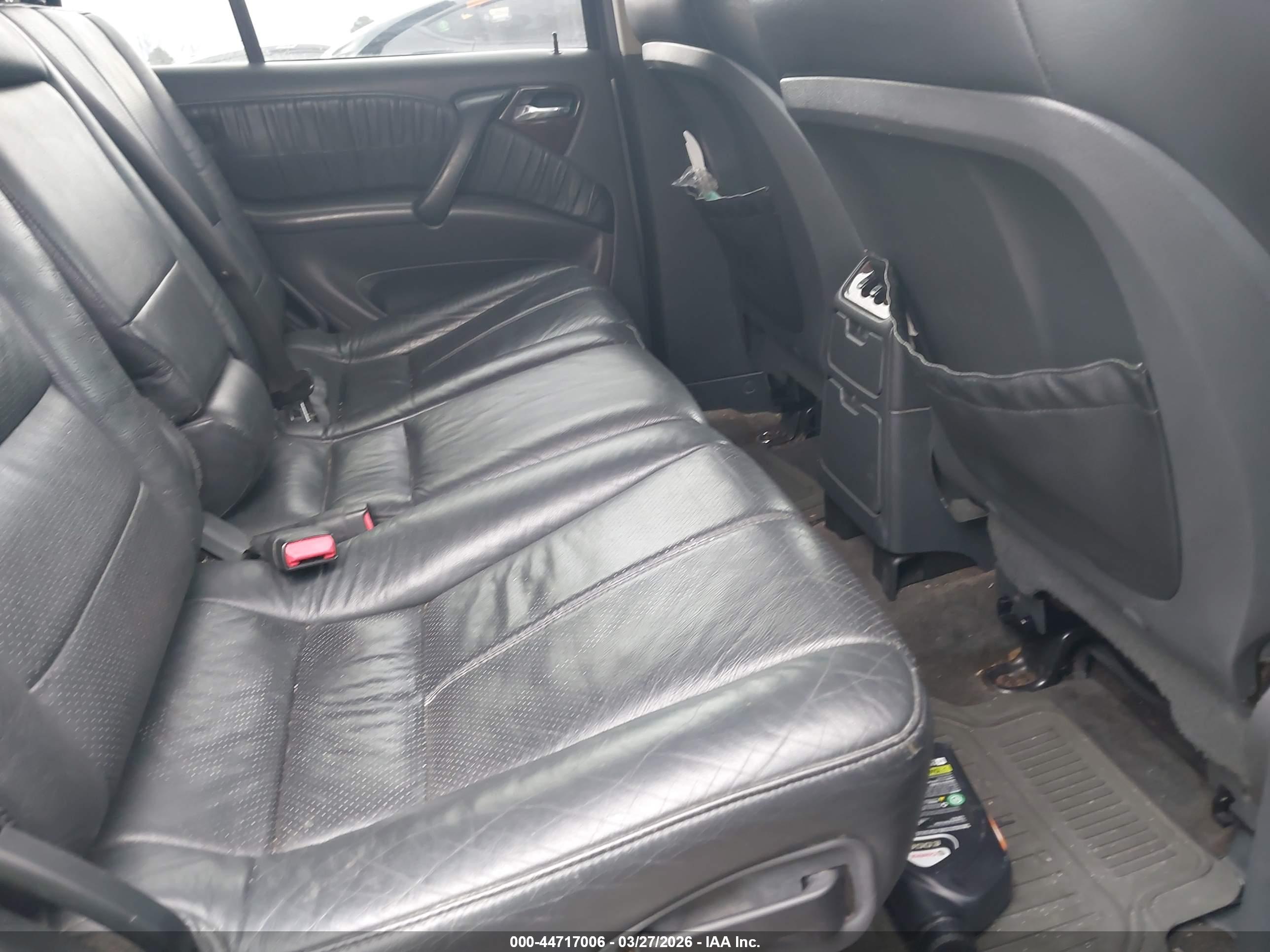 MERCEDES-BENZ ML image 8