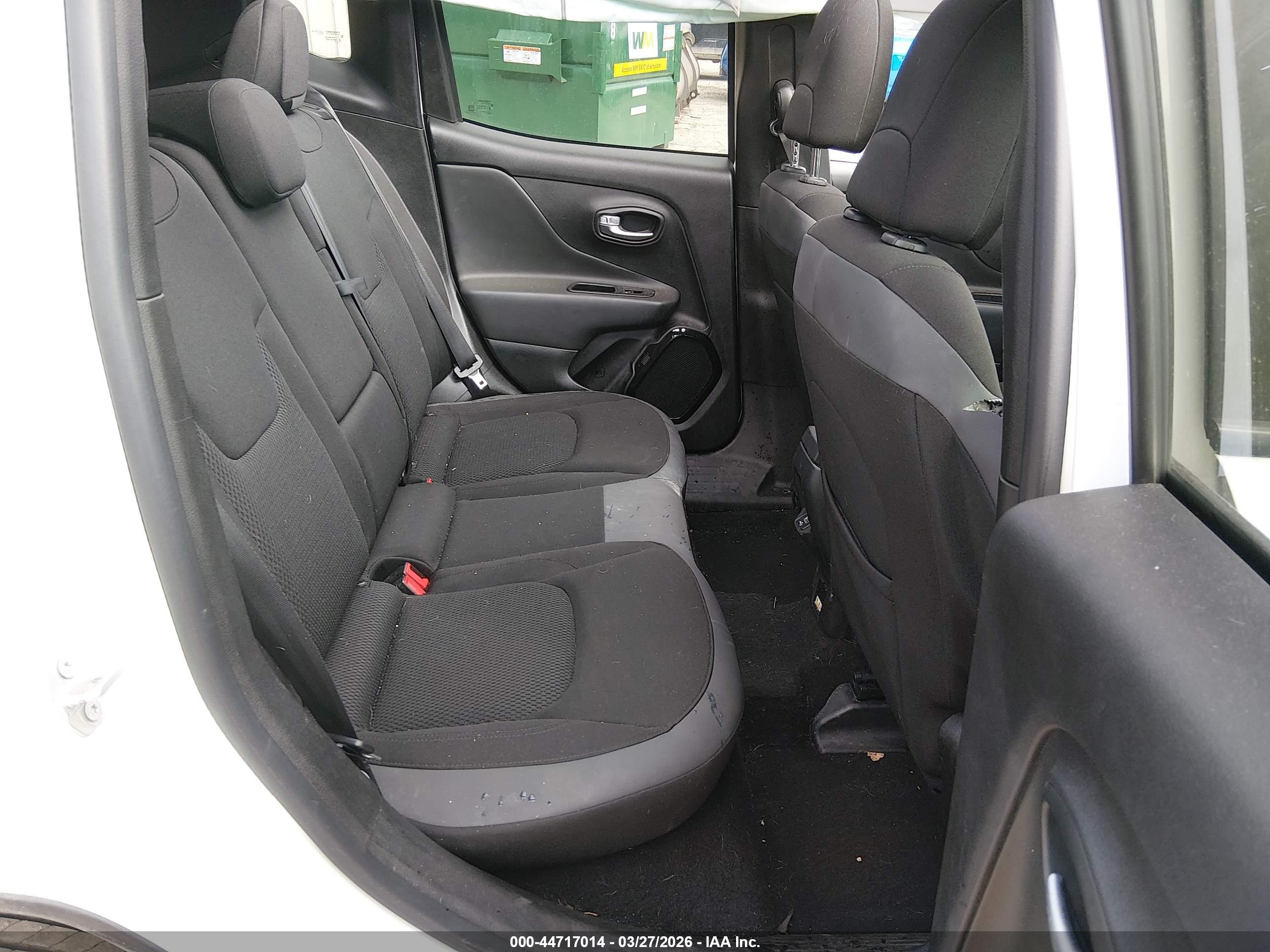 JEEP RENEGADE image 8