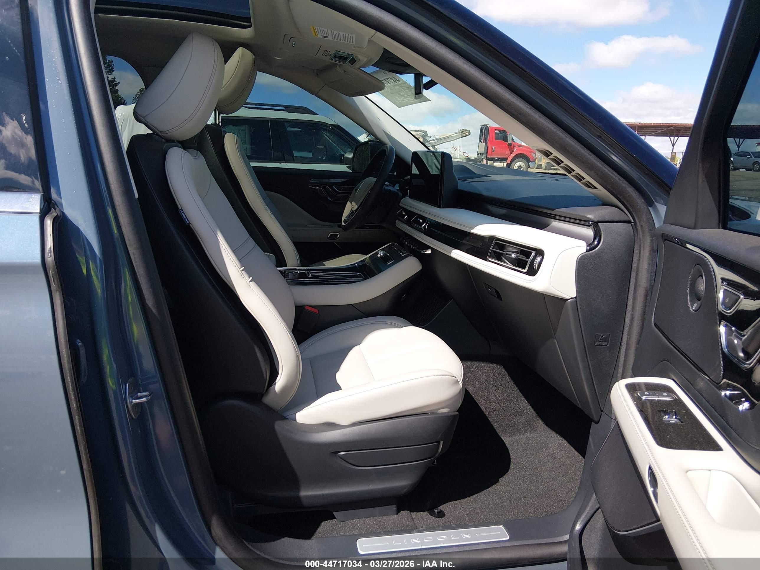 LINCOLN AVIATOR image 5