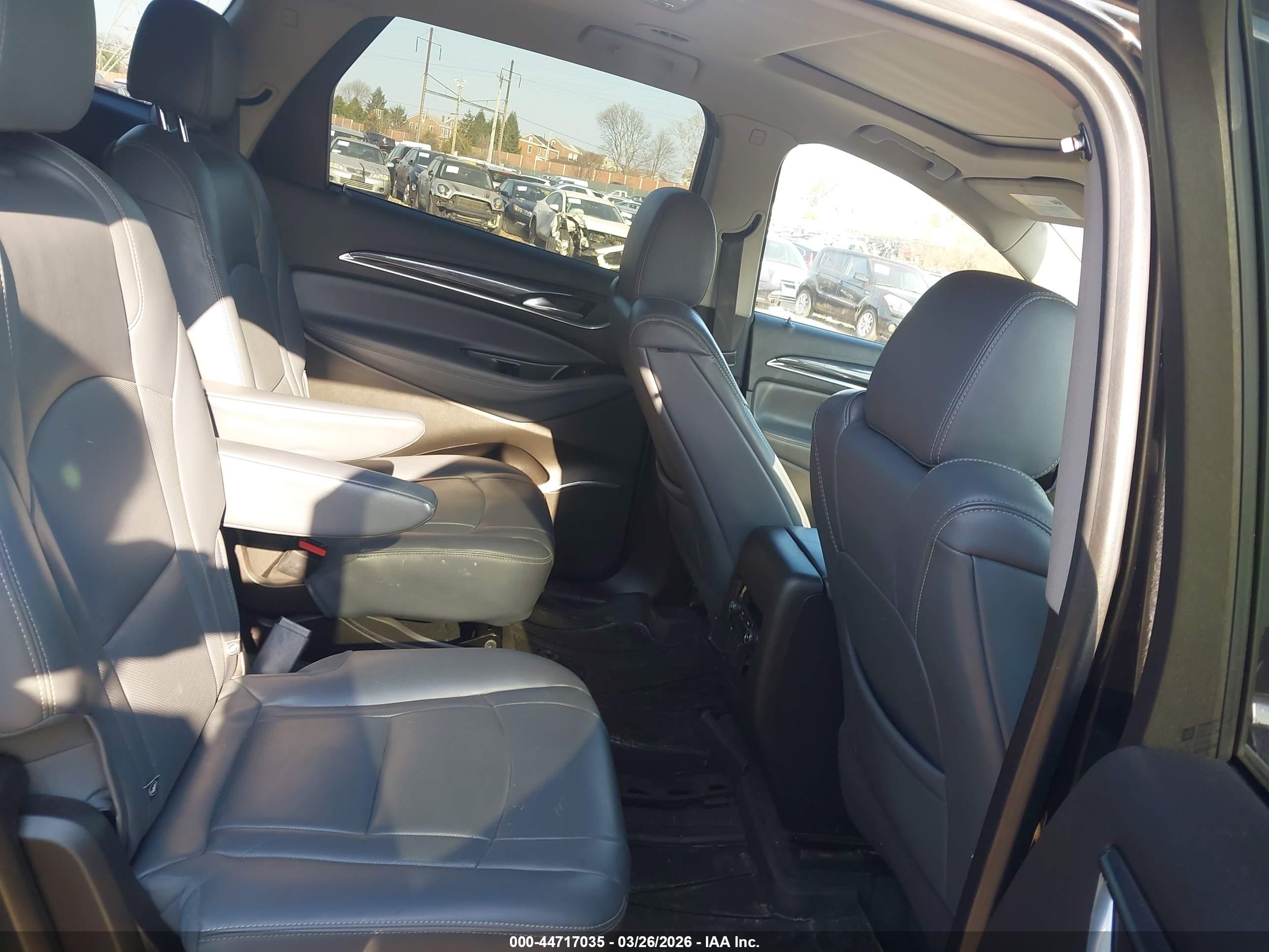 BUICK ENCLAVE image 8
