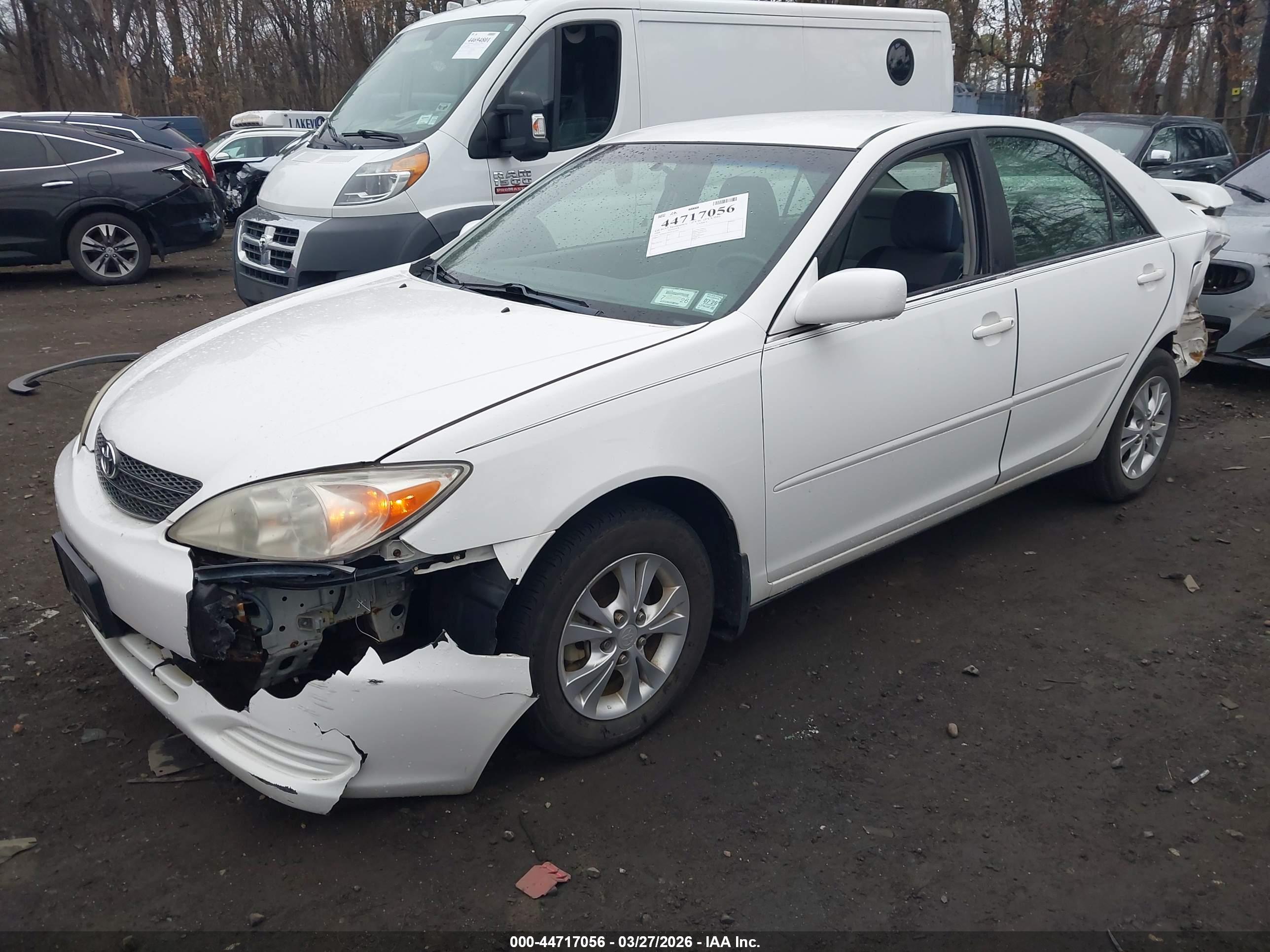 TOYOTA CAMRY image 2