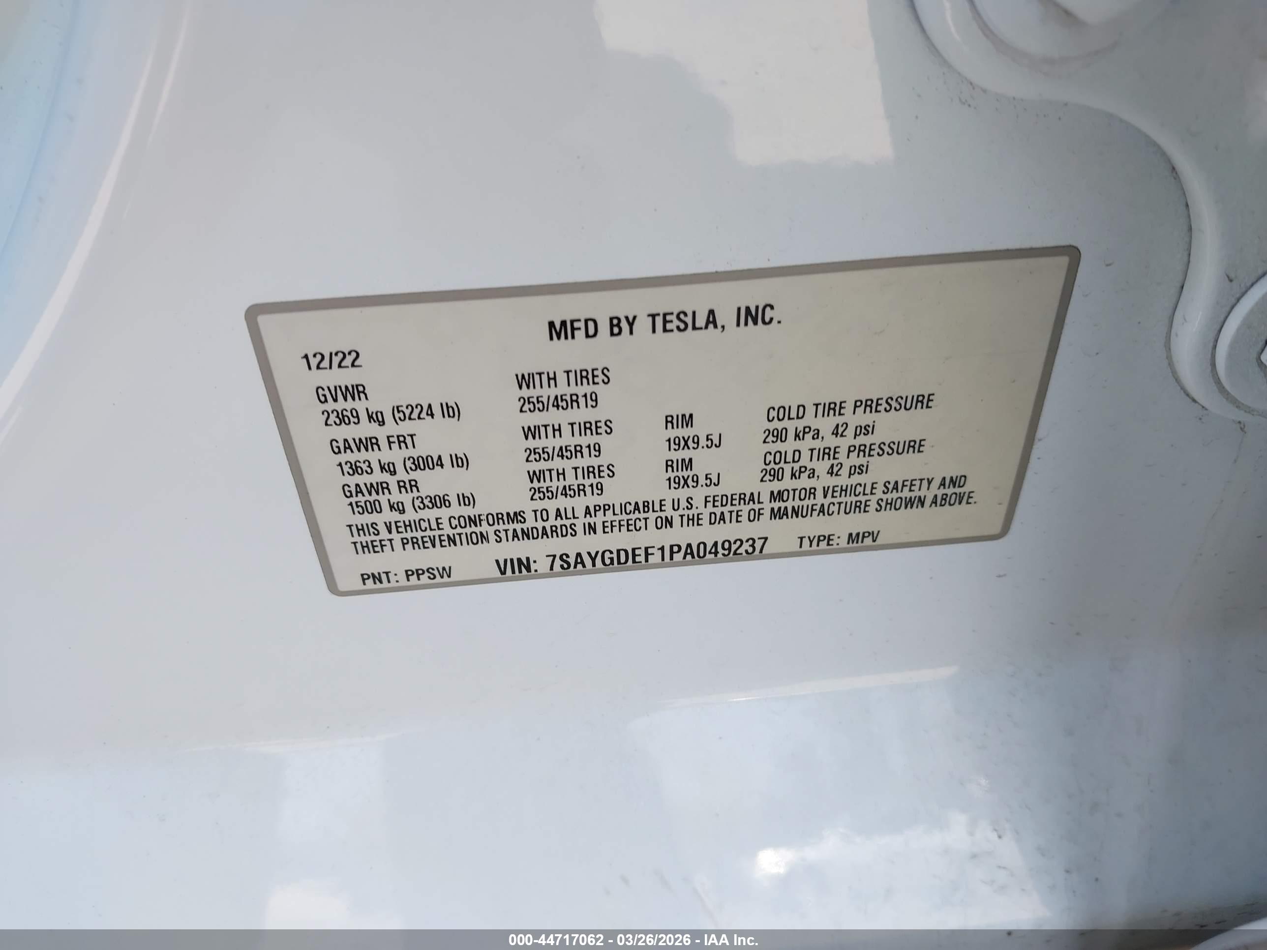 TESLA MODEL image 9