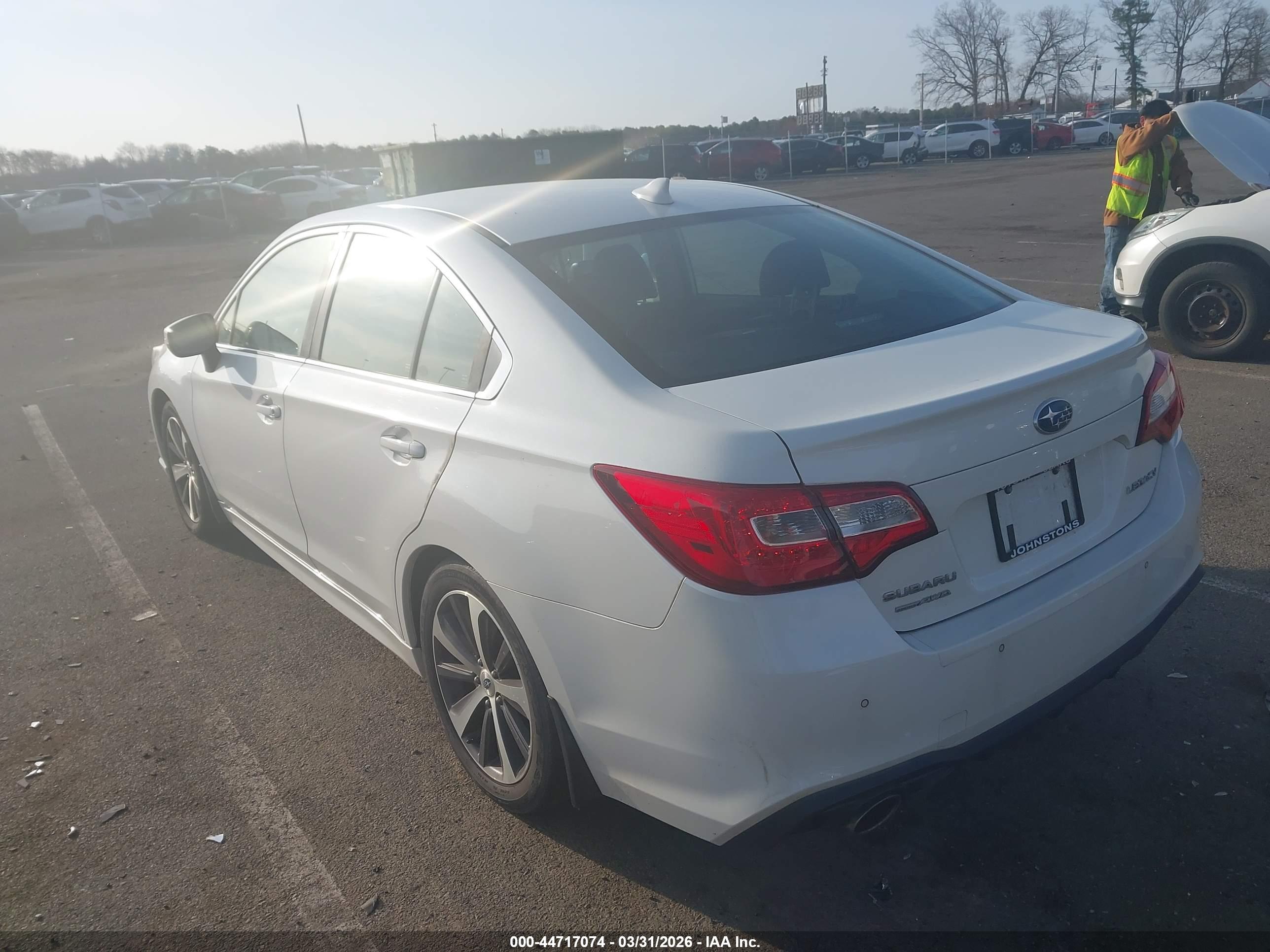 SUBARU LEGACY image 3