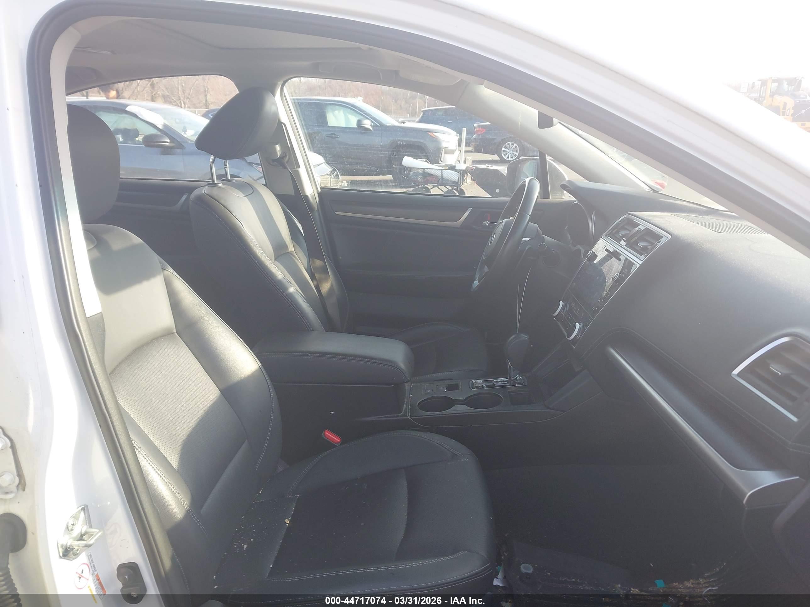 SUBARU LEGACY image 5