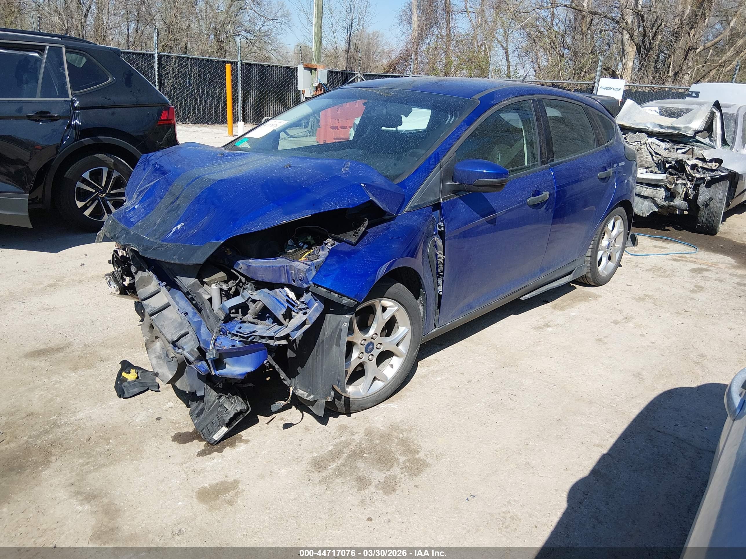 FORD FOCUS image 2