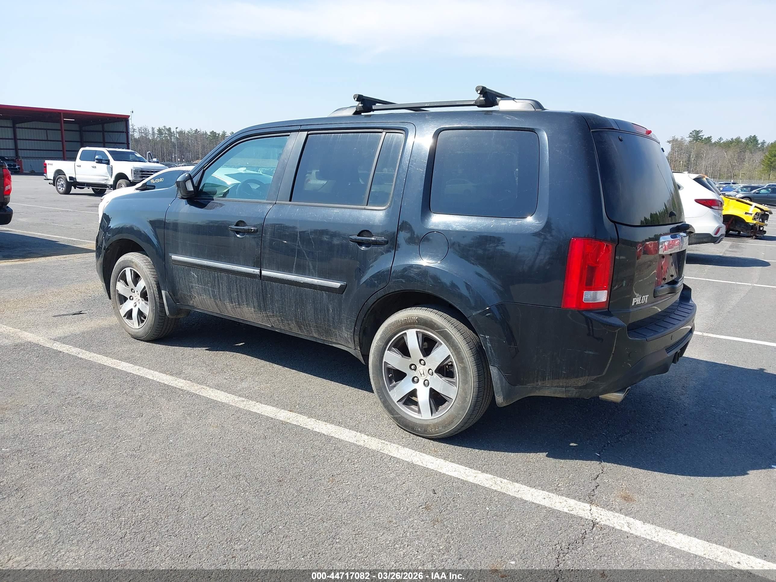 HONDA PILOT image 3