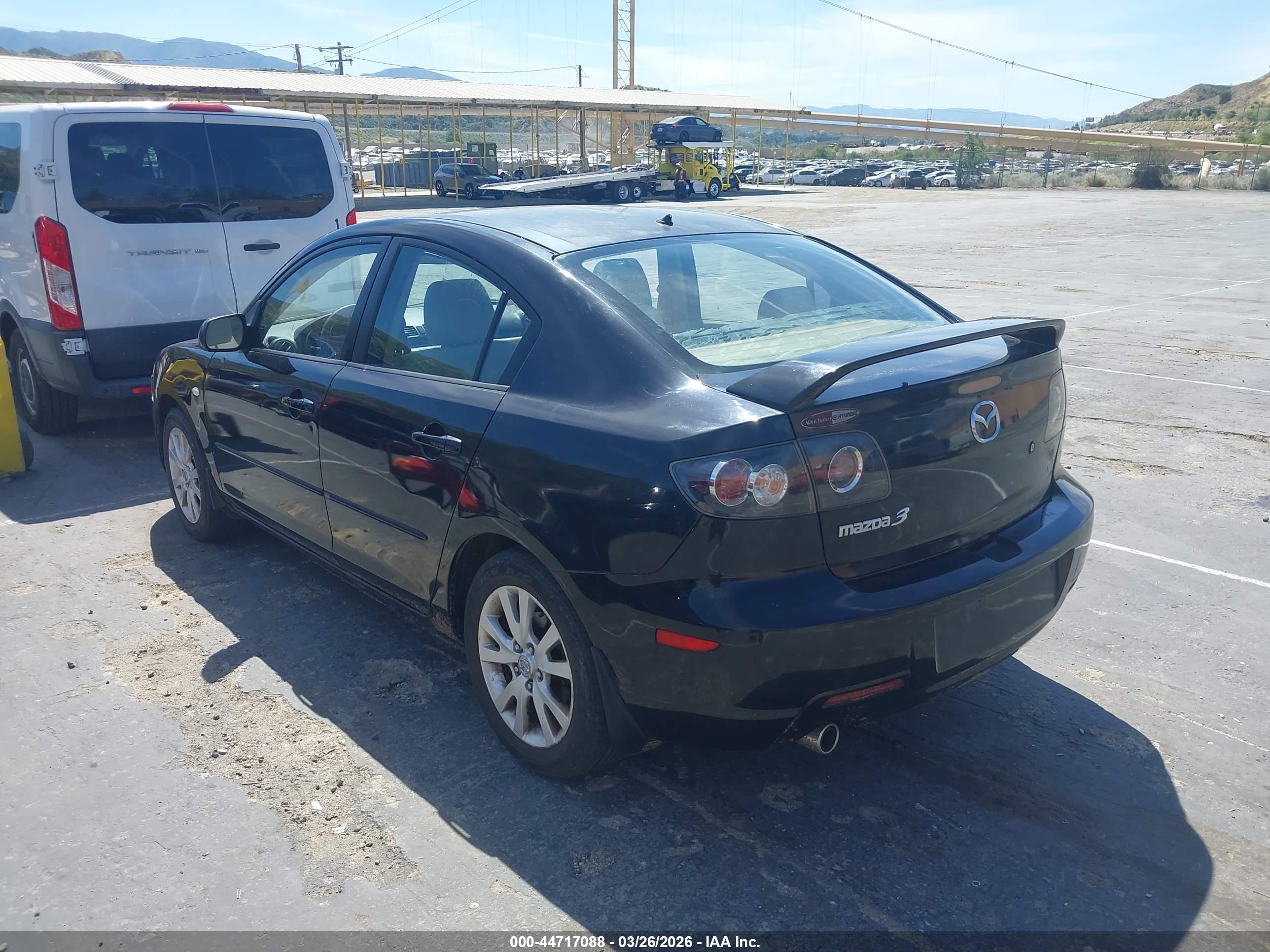 MAZDA MAZDA3 image 3