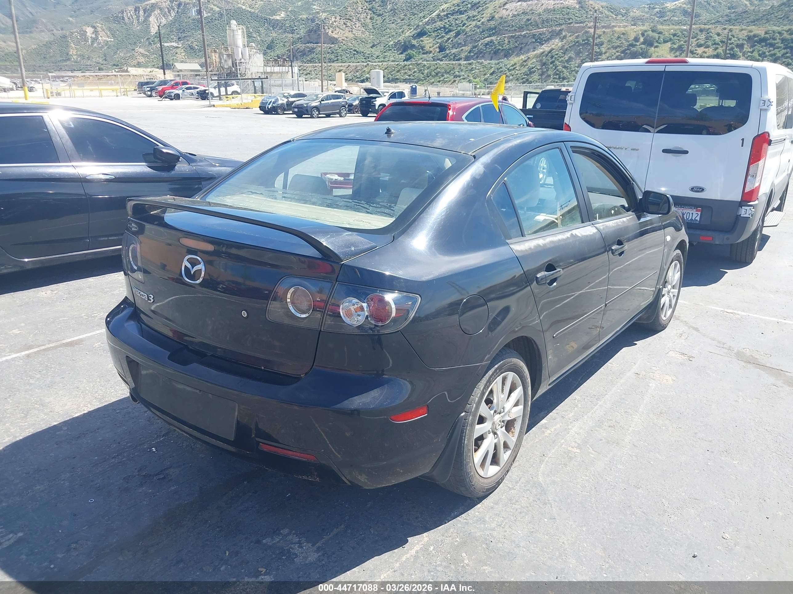 MAZDA MAZDA3 image 4