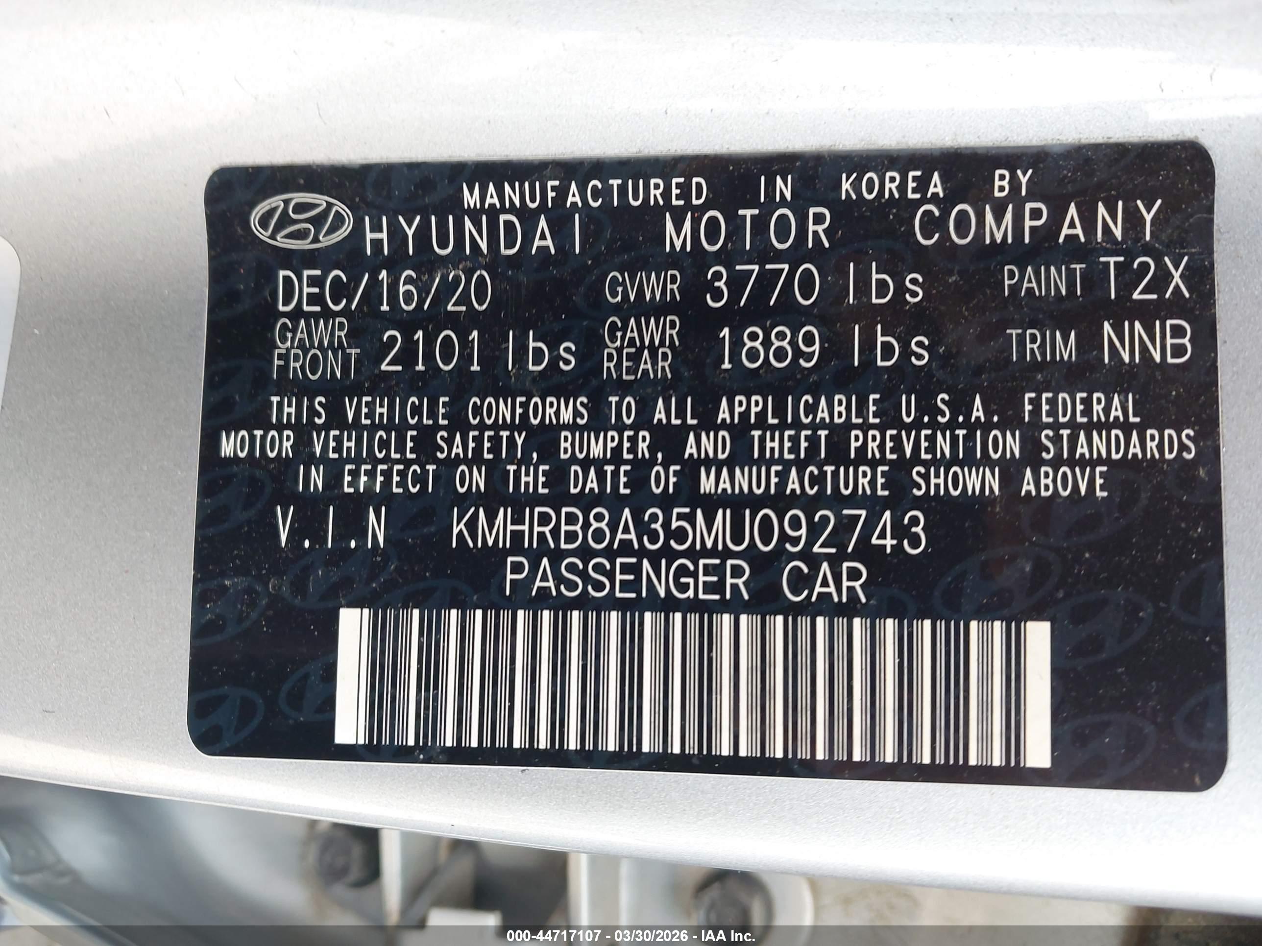 HYUNDAI VENUE image 9