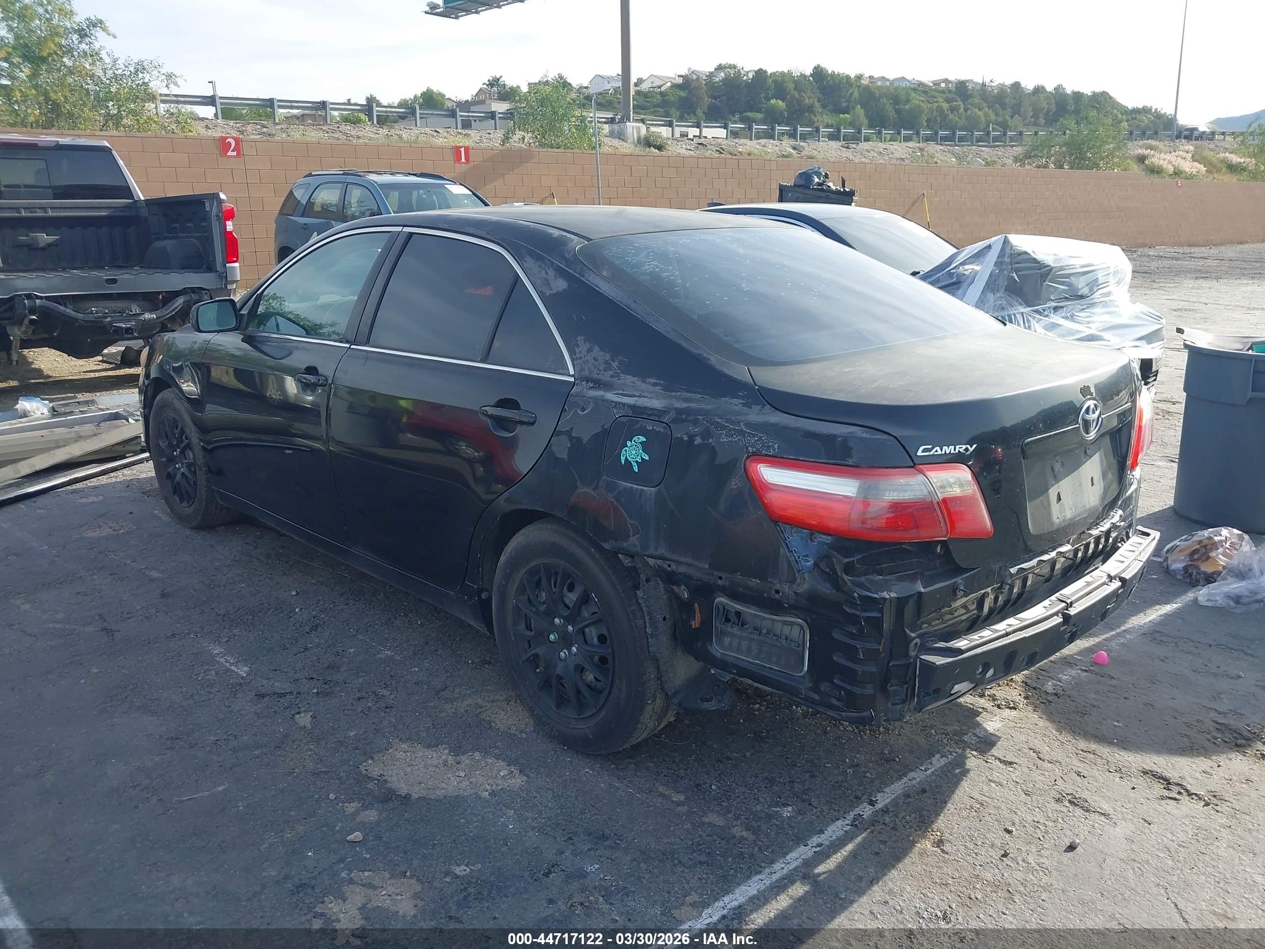 TOYOTA CAMRY image 3