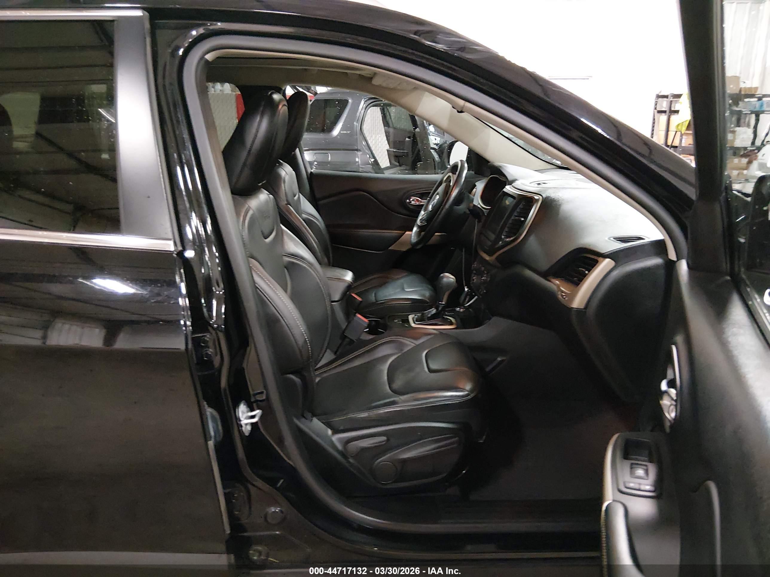 JEEP CHEROKEE image 5