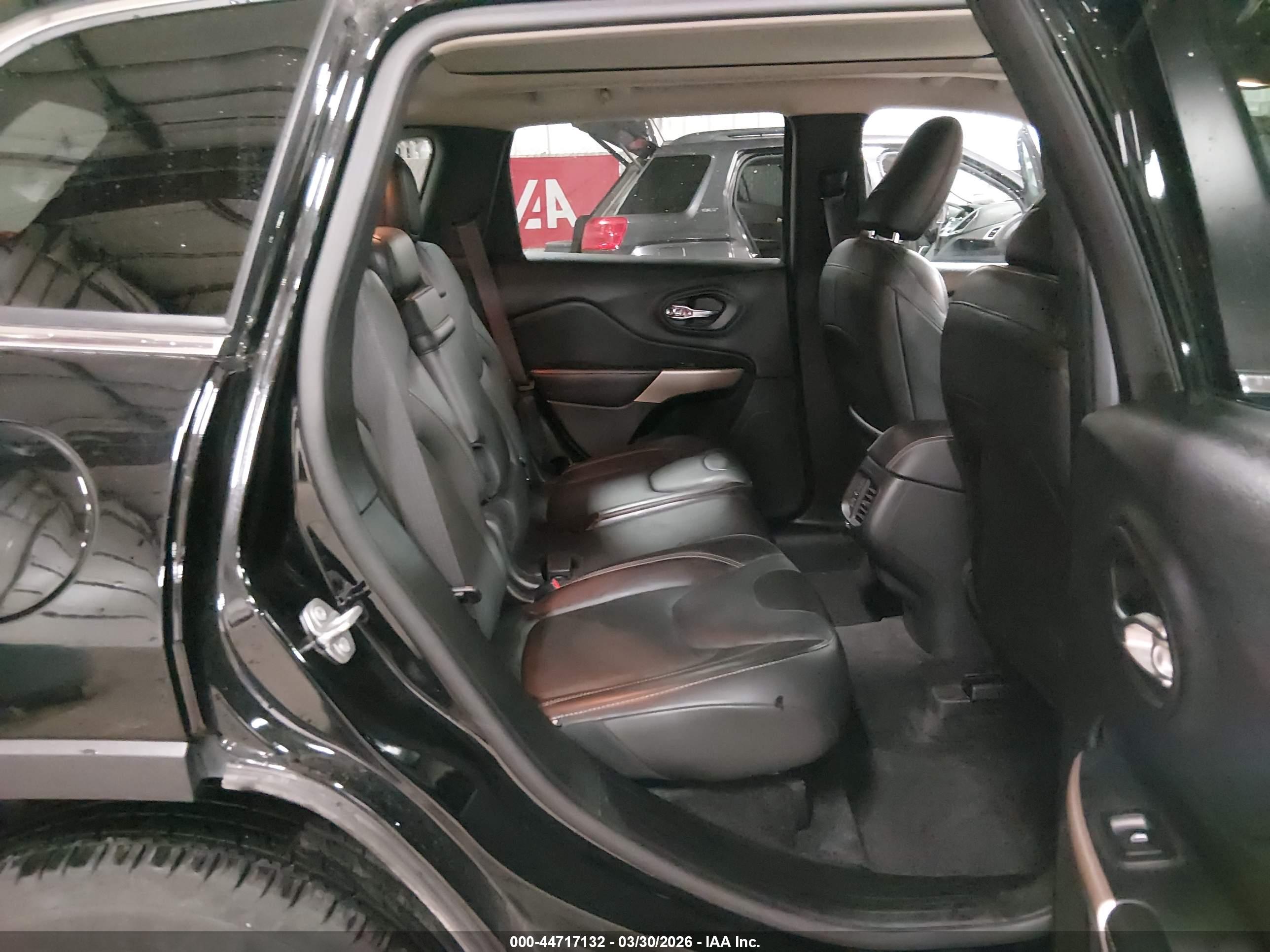 JEEP CHEROKEE image 8