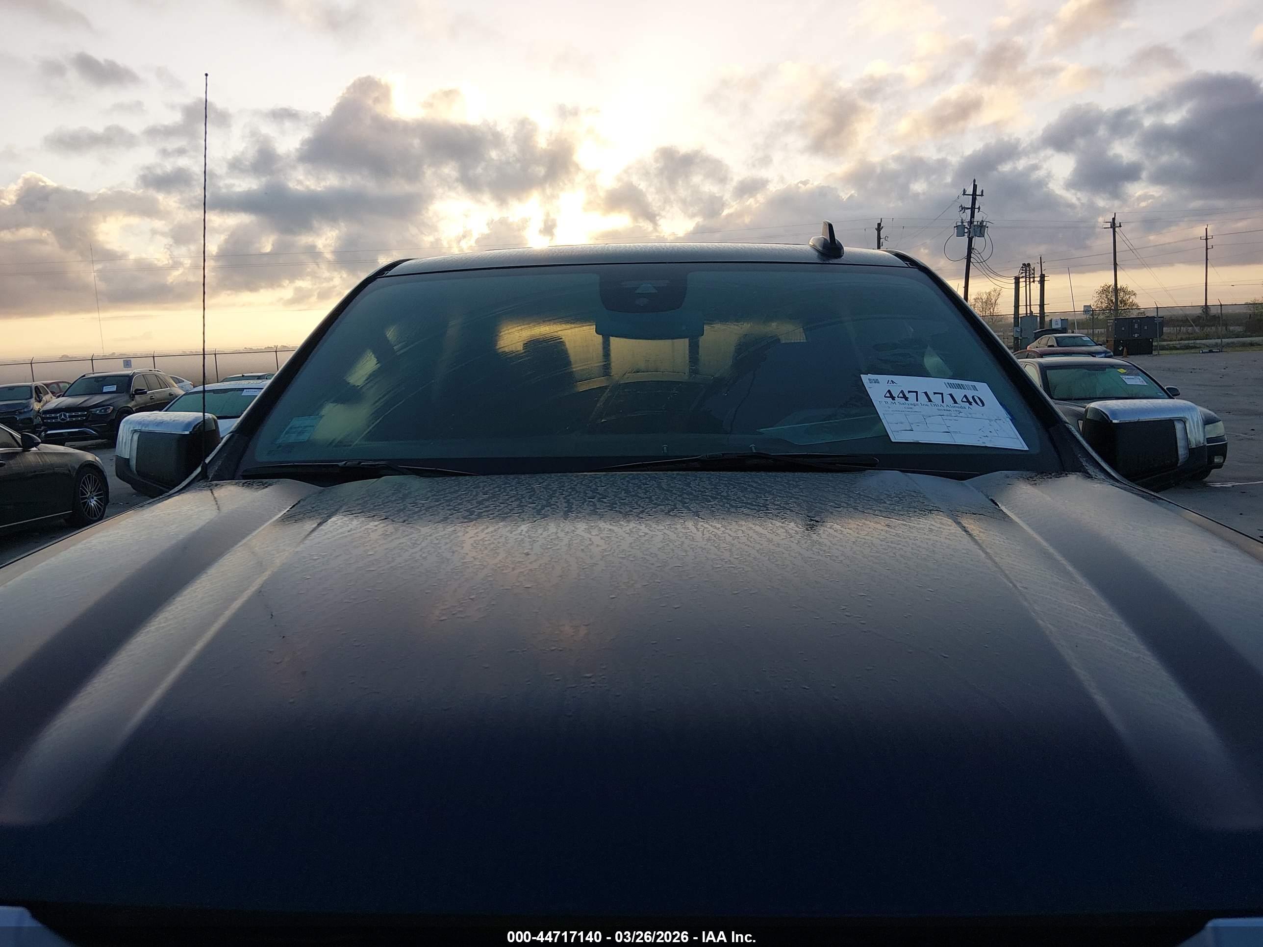 GMC SIERRA image 6