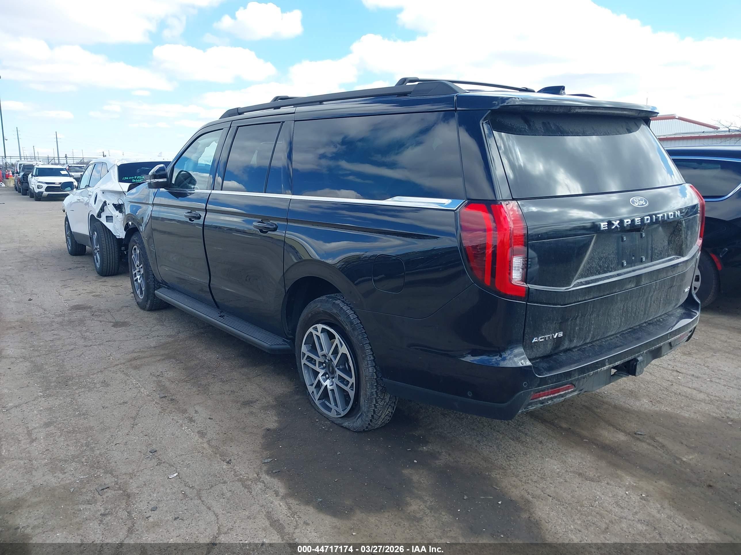 FORD EXPEDITION image 3