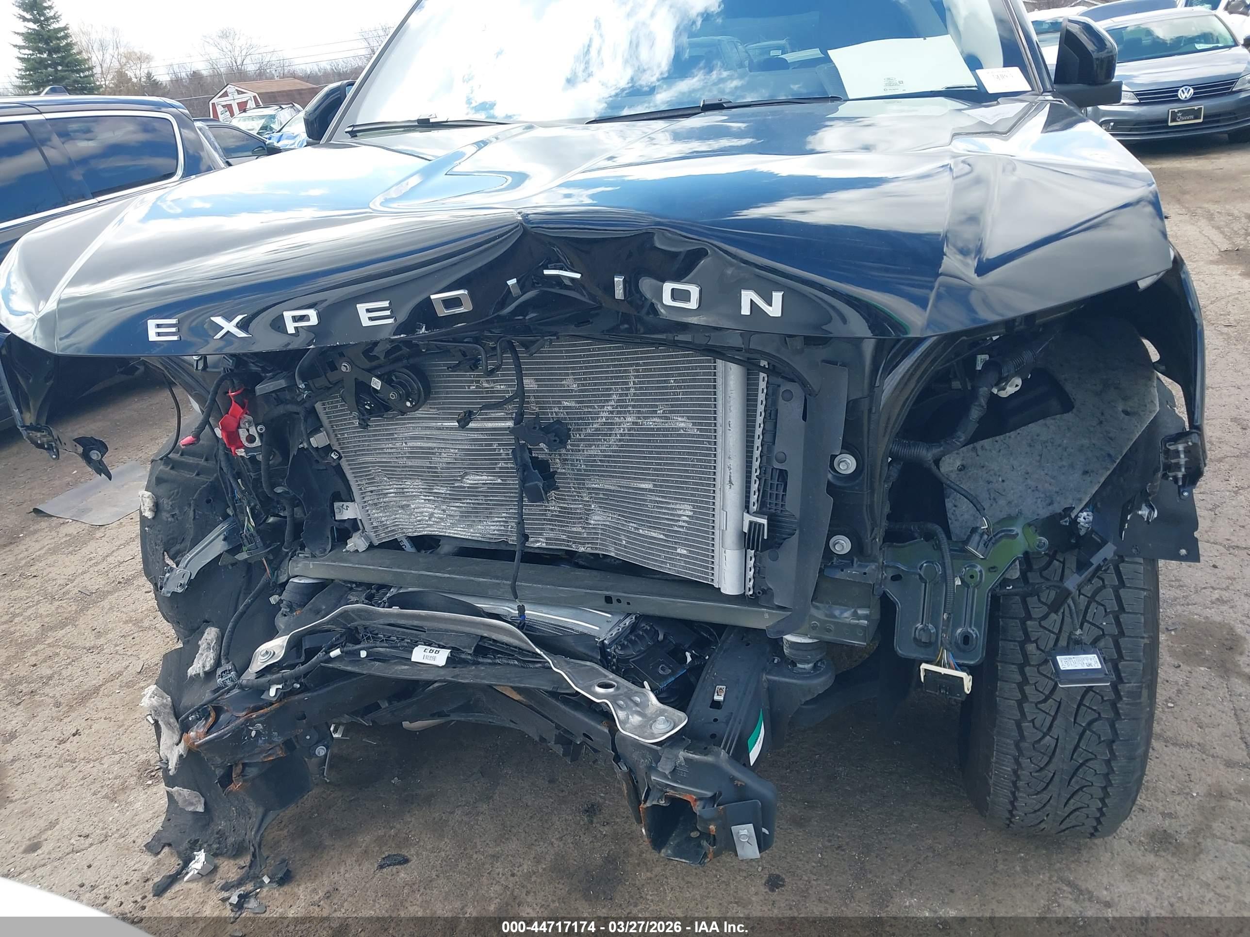 FORD EXPEDITION image 6