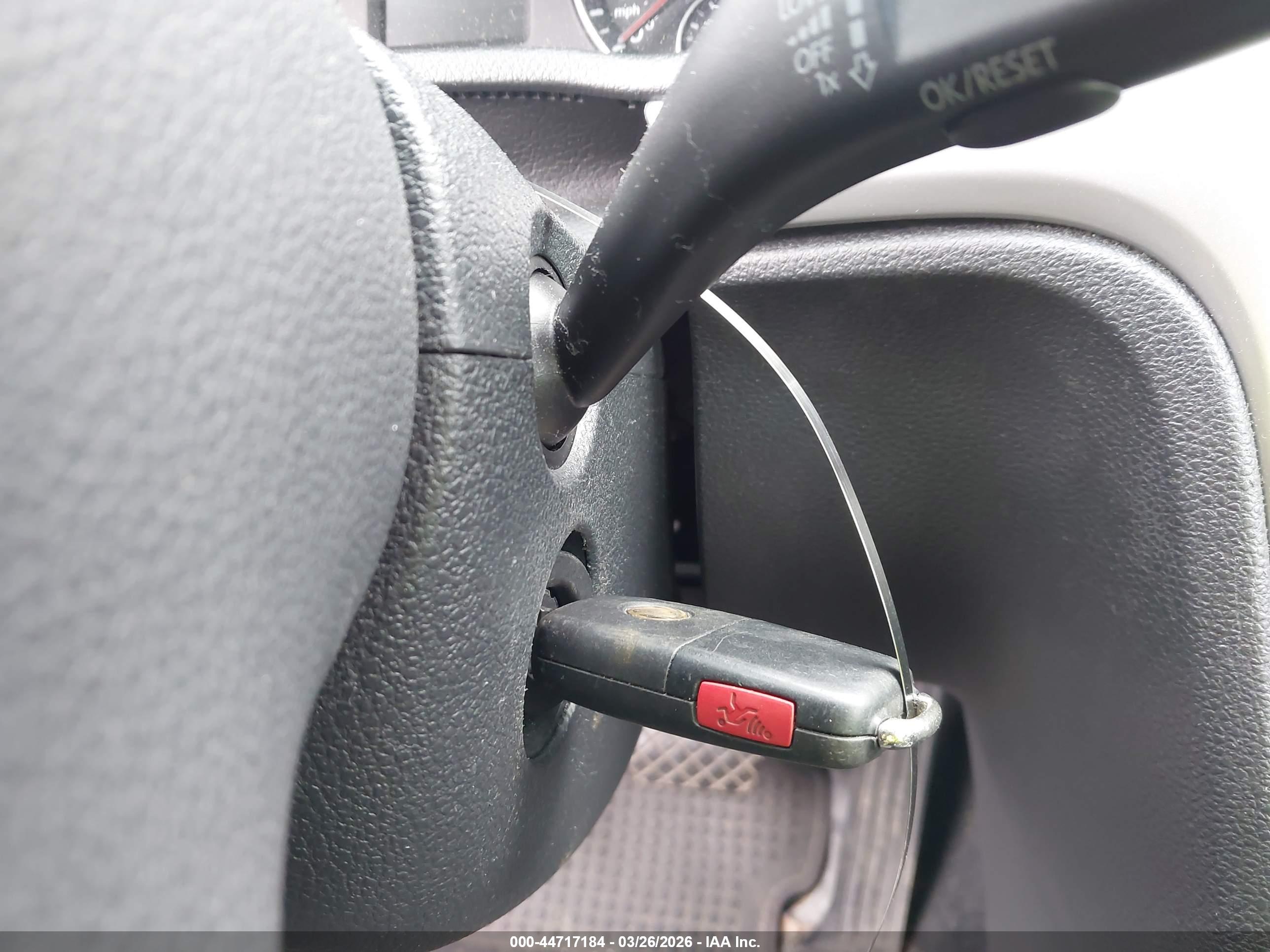 VOLKSWAGEN PASSAT image 11