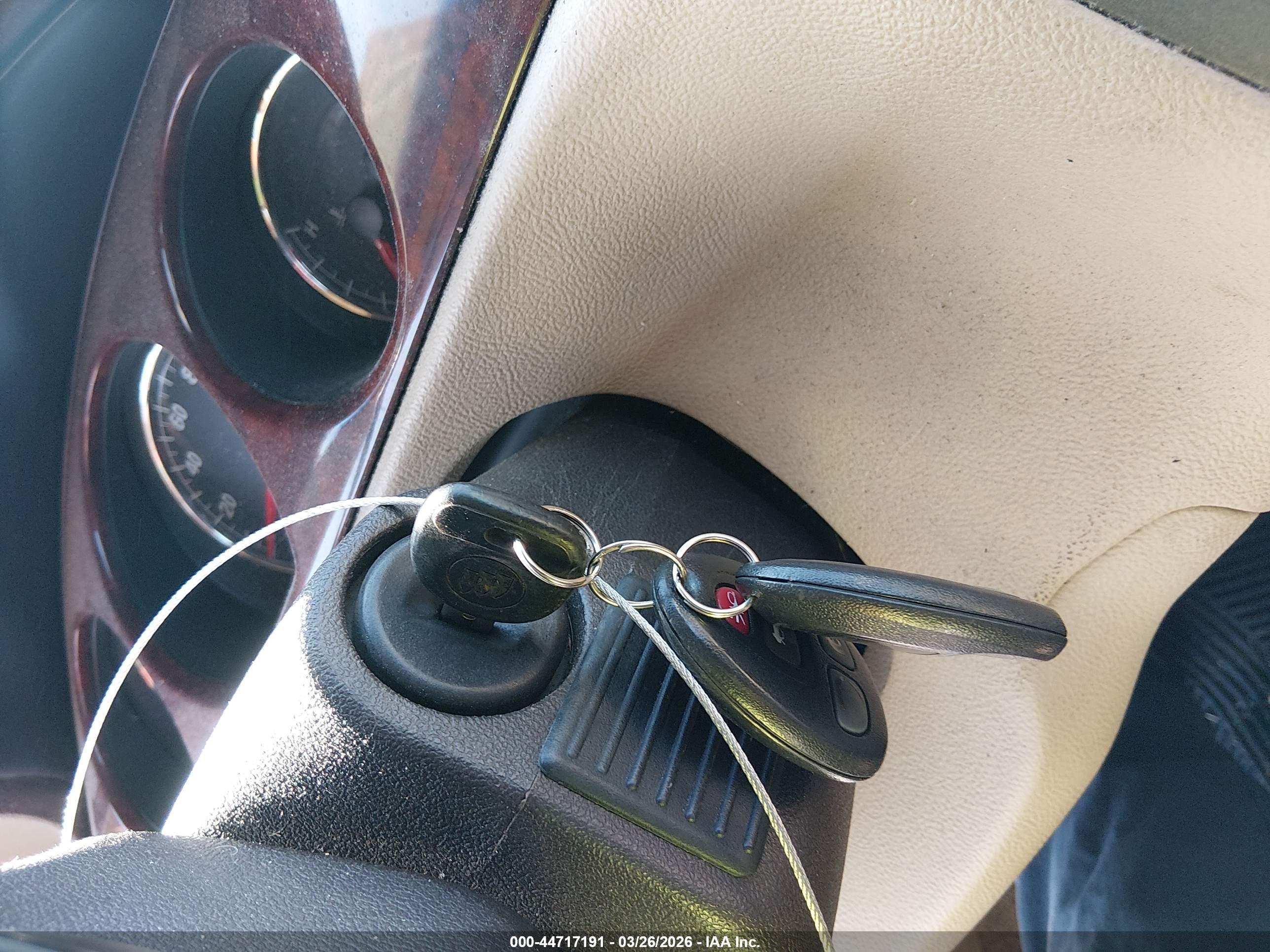 BUICK LUCERNE image 11