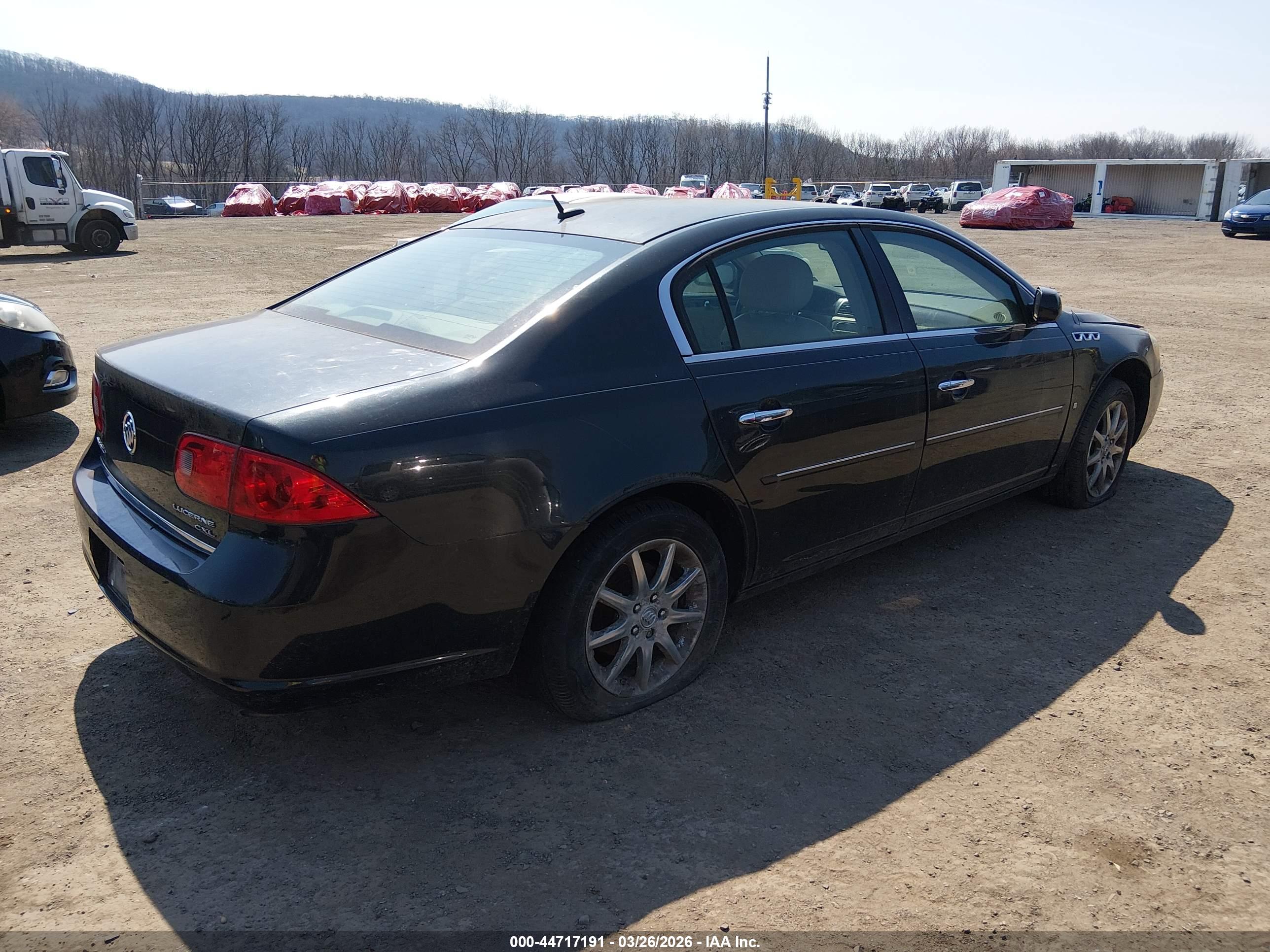BUICK LUCERNE image 4