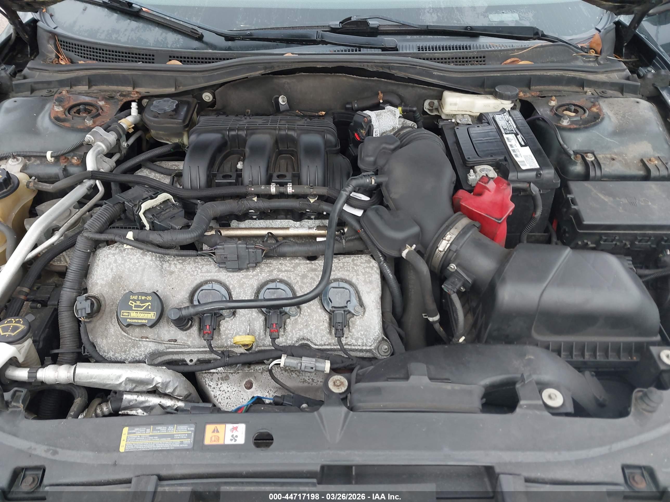 FORD FUSION image 10