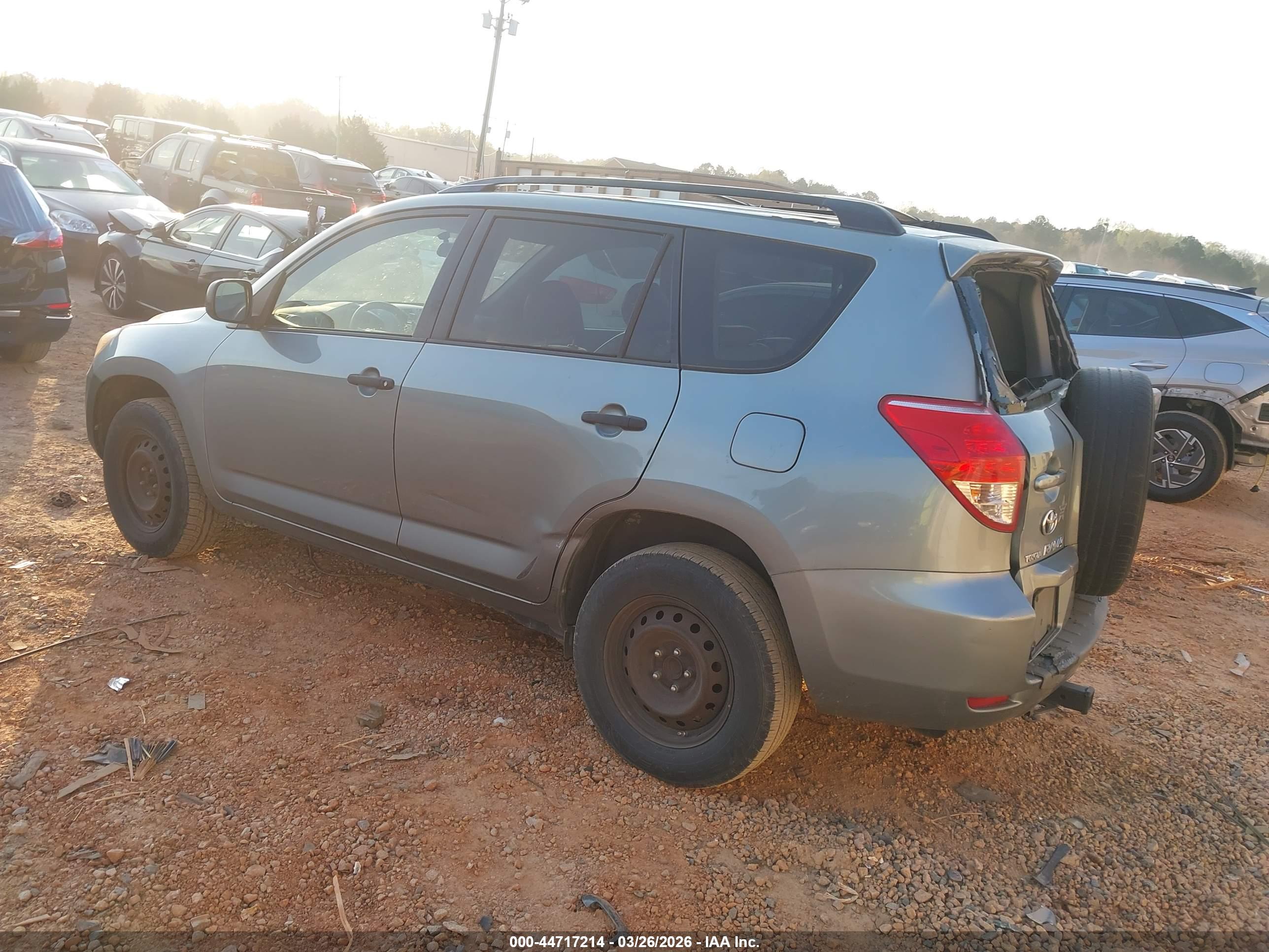 TOYOTA RAV4 image 3
