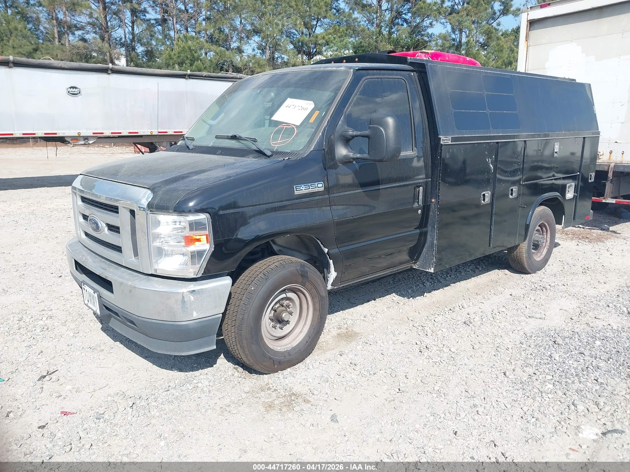 FORD E-350 image 2