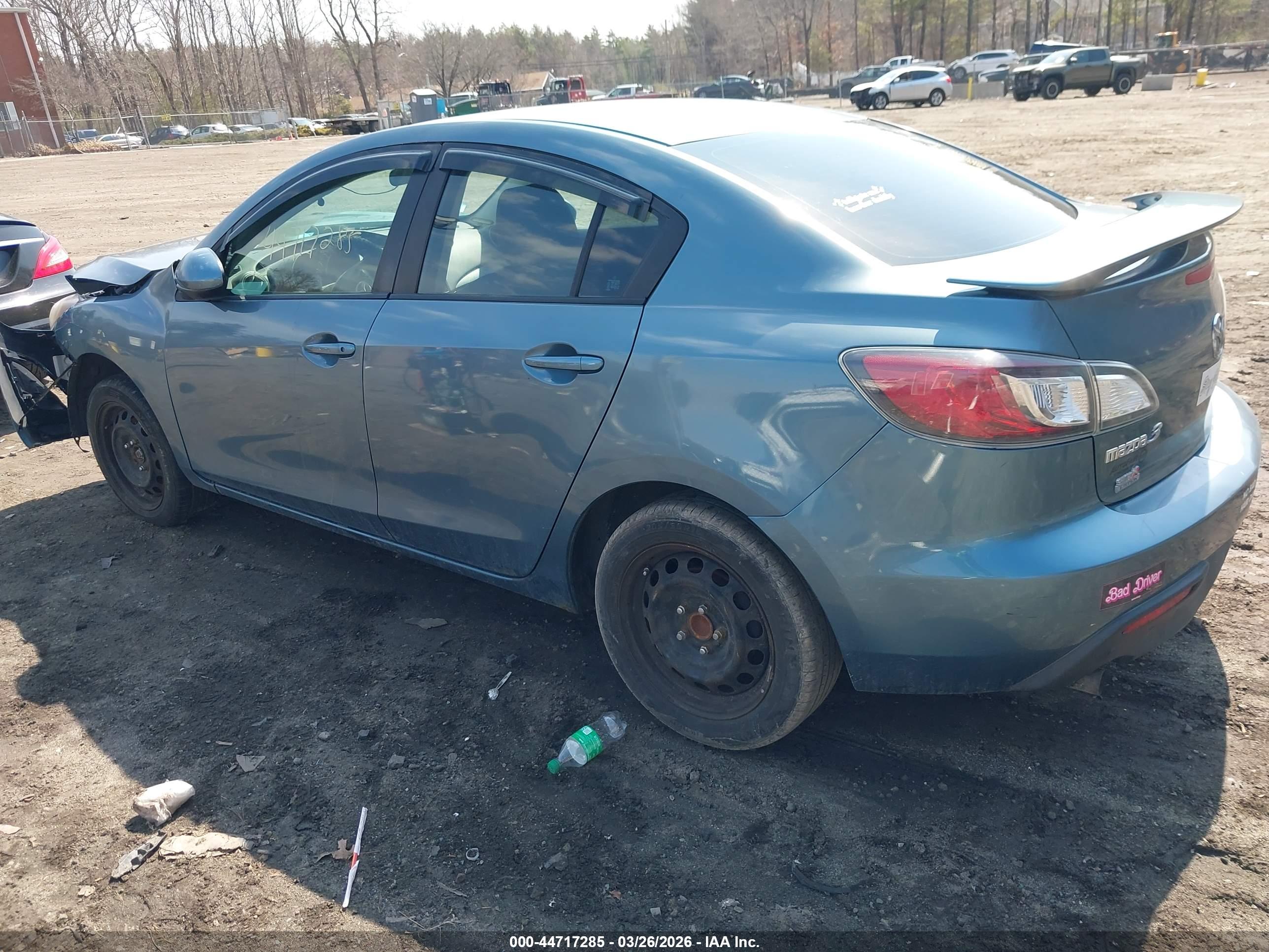 MAZDA MAZDA3 image 3