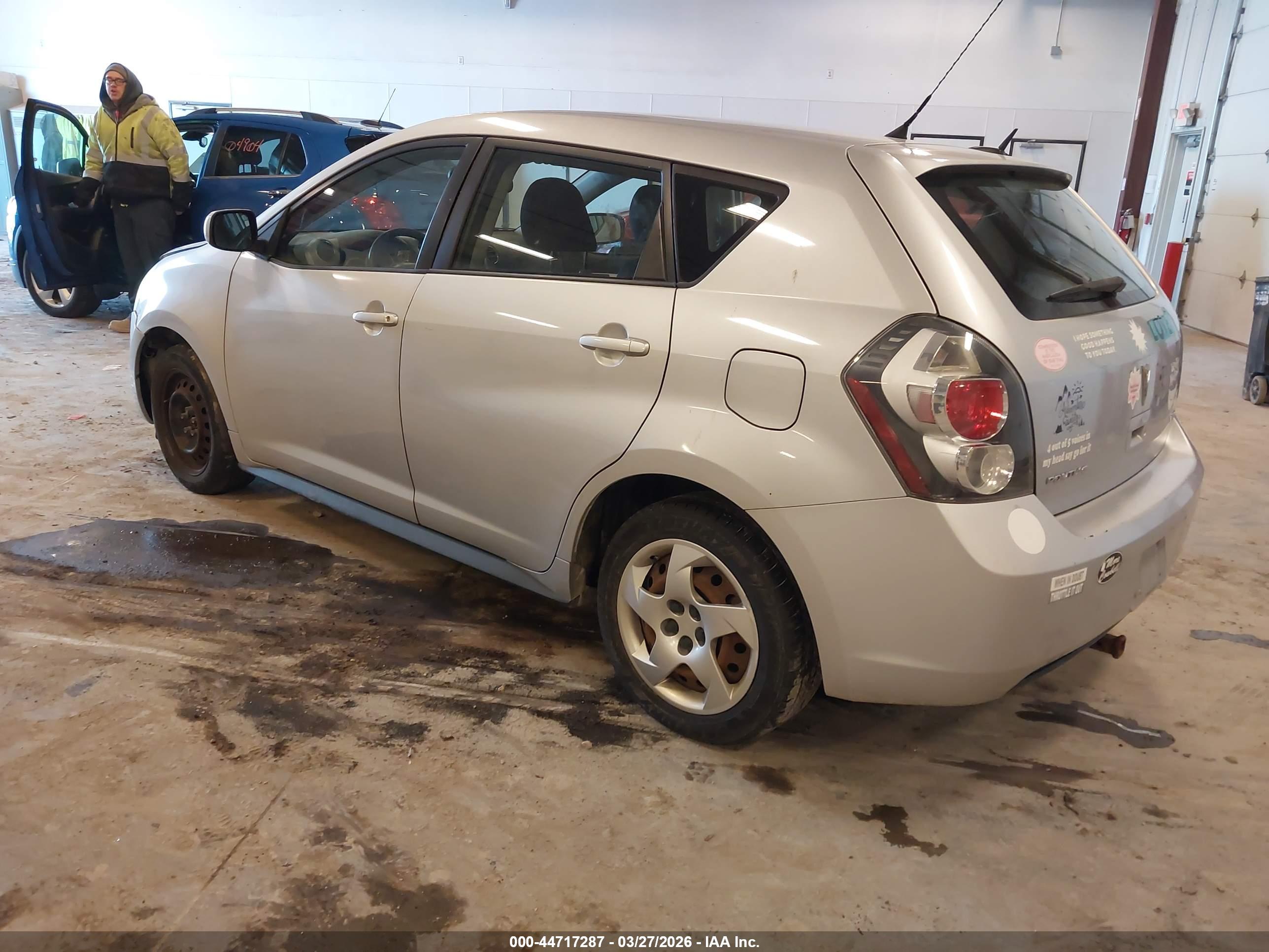 PONTIAC VIBE image 3