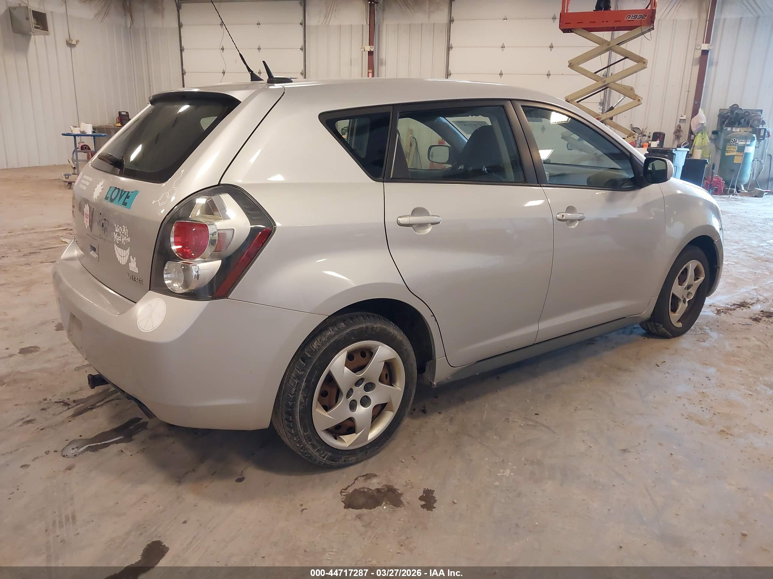 PONTIAC VIBE image 4