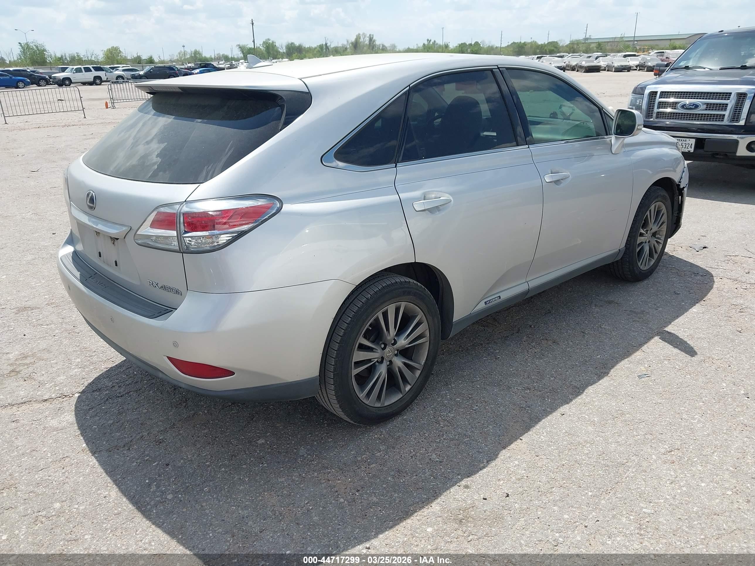 LEXUS RX image 4