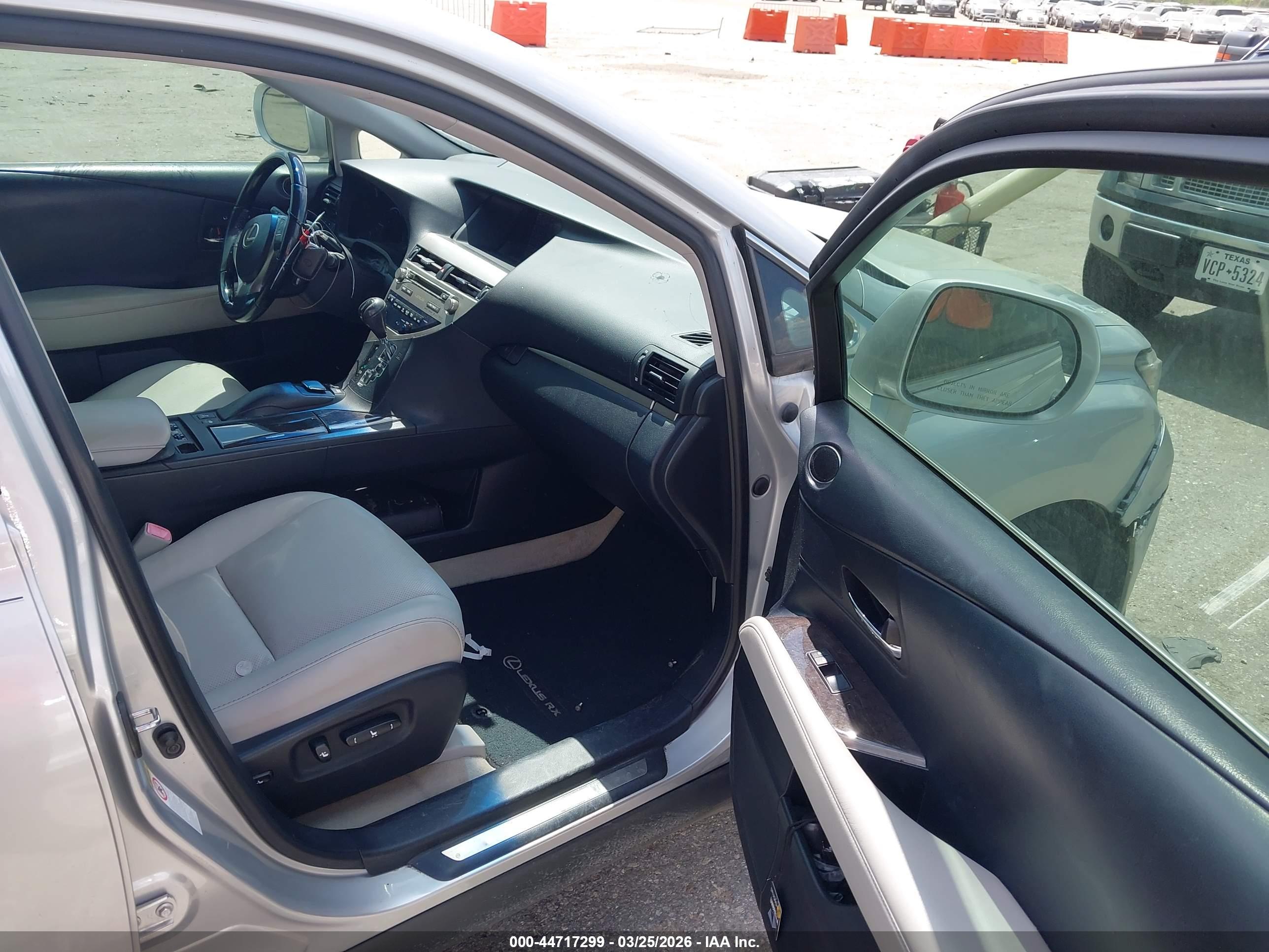LEXUS RX image 5