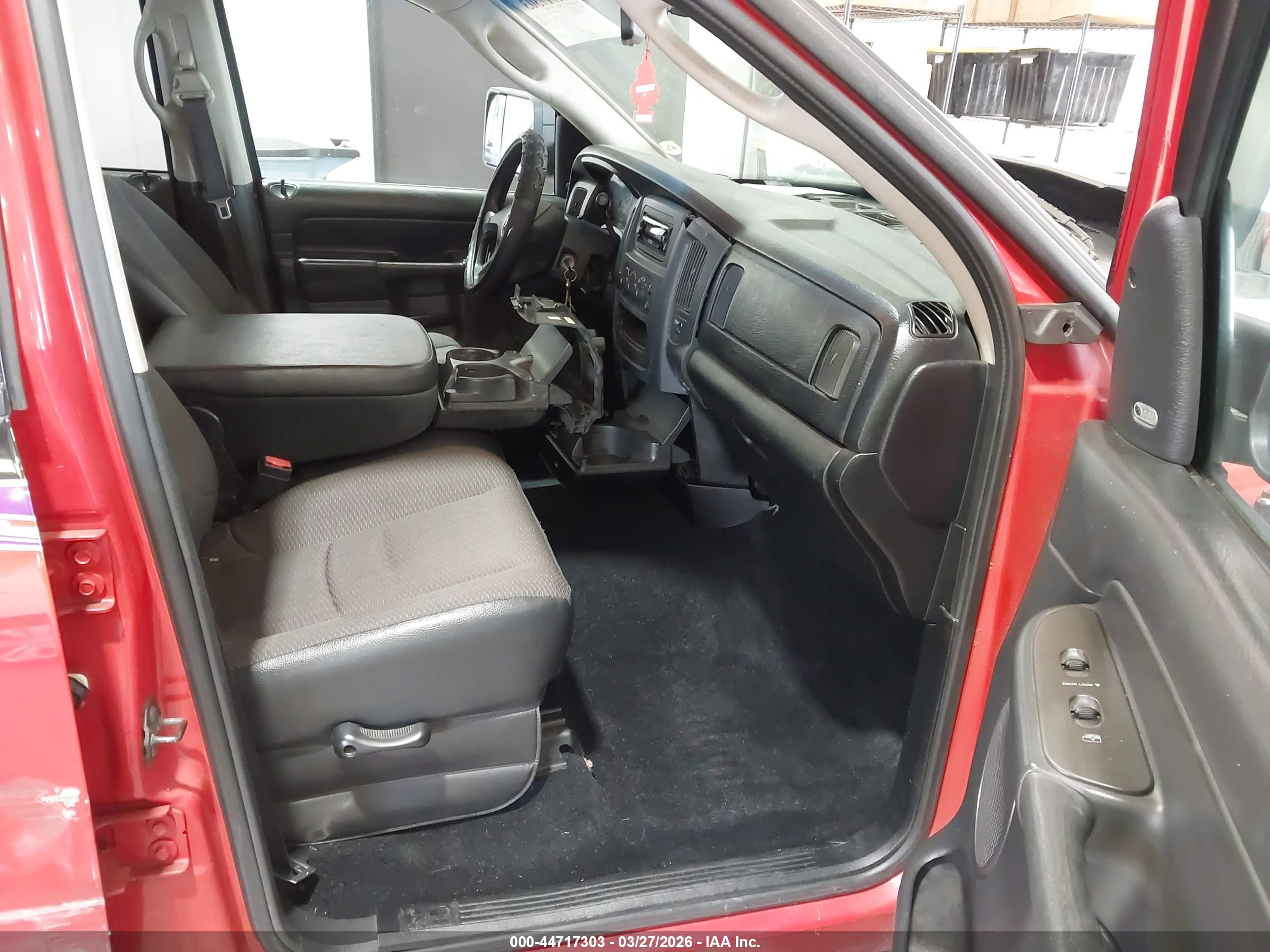DODGE RAM image 5