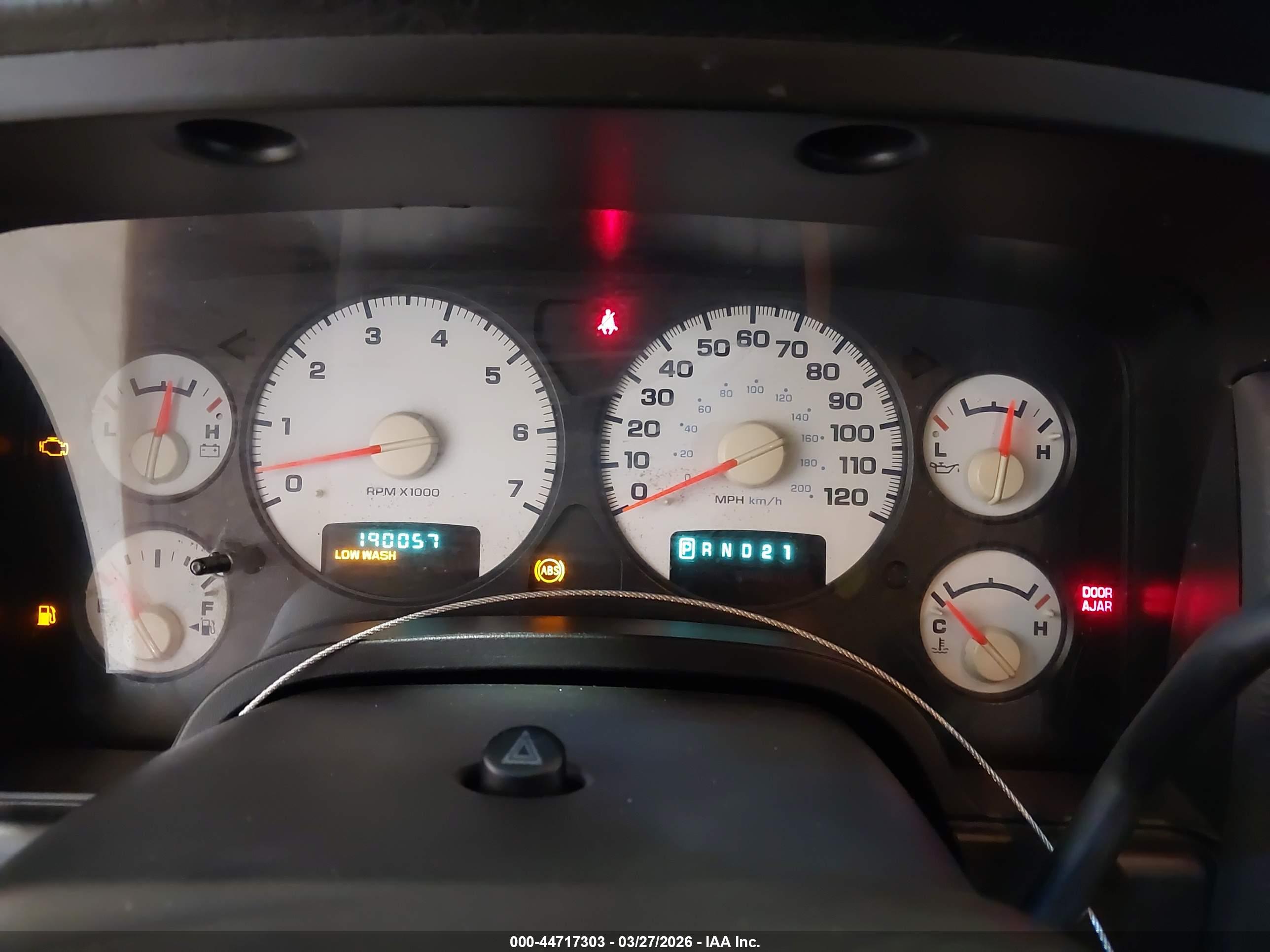 DODGE RAM image 7