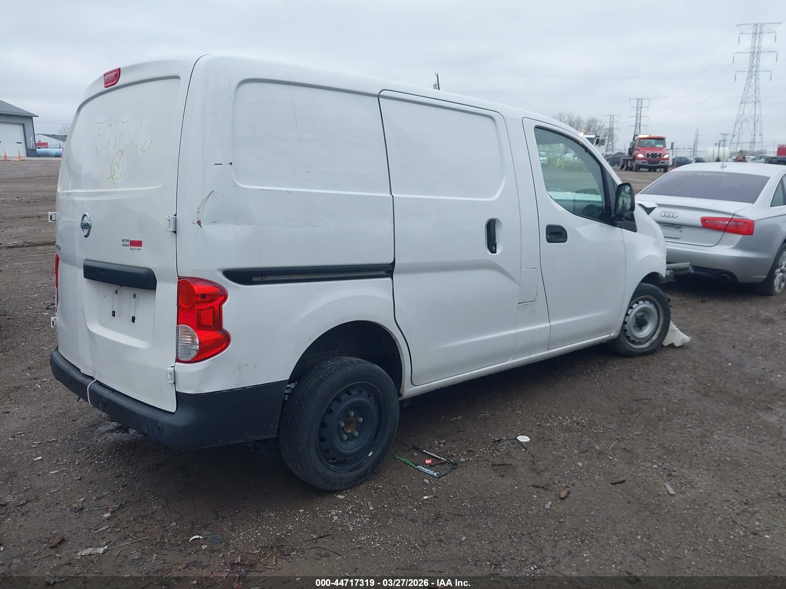 NISSAN NV200 image 4