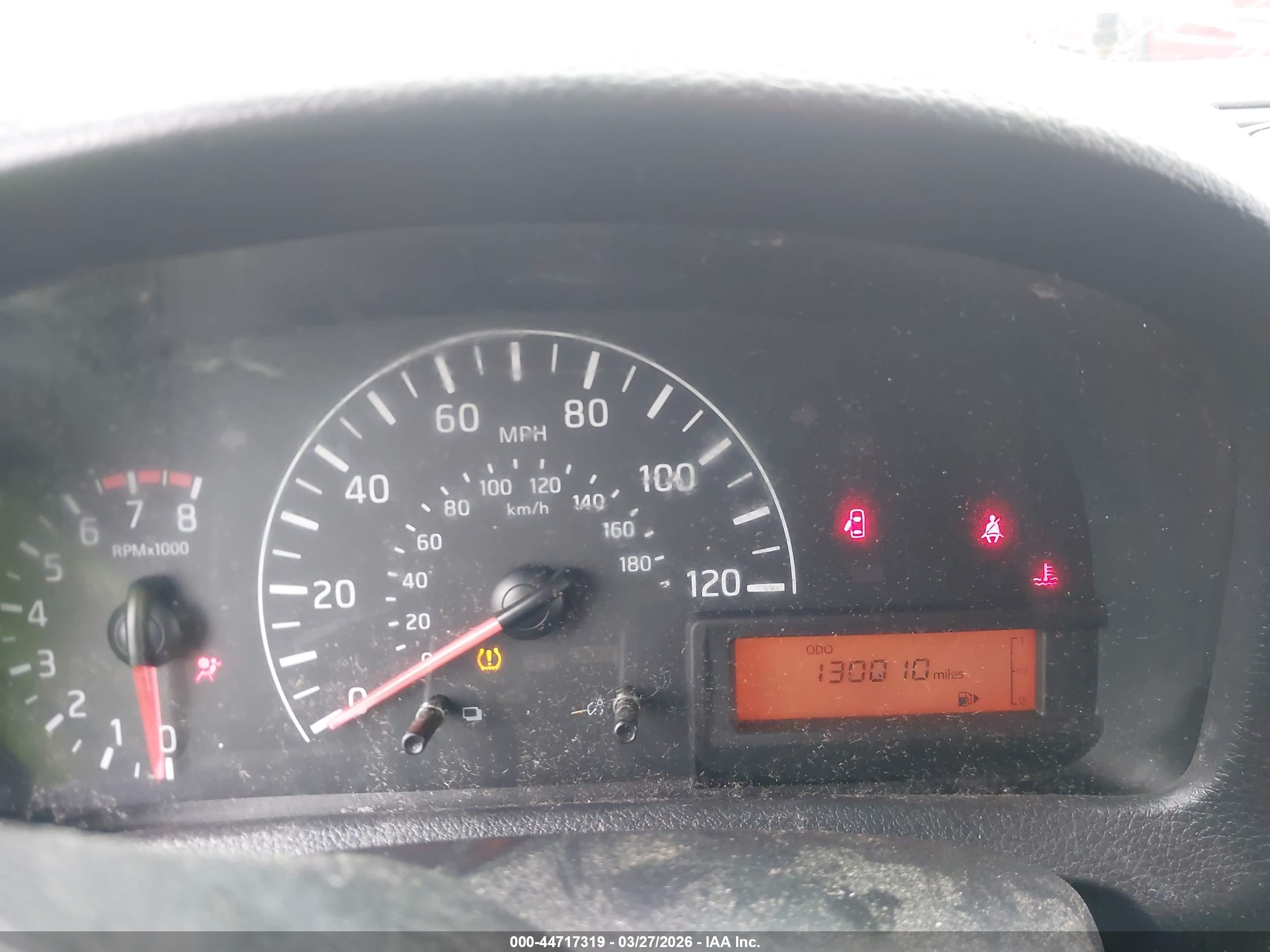 NISSAN NV200 image 7