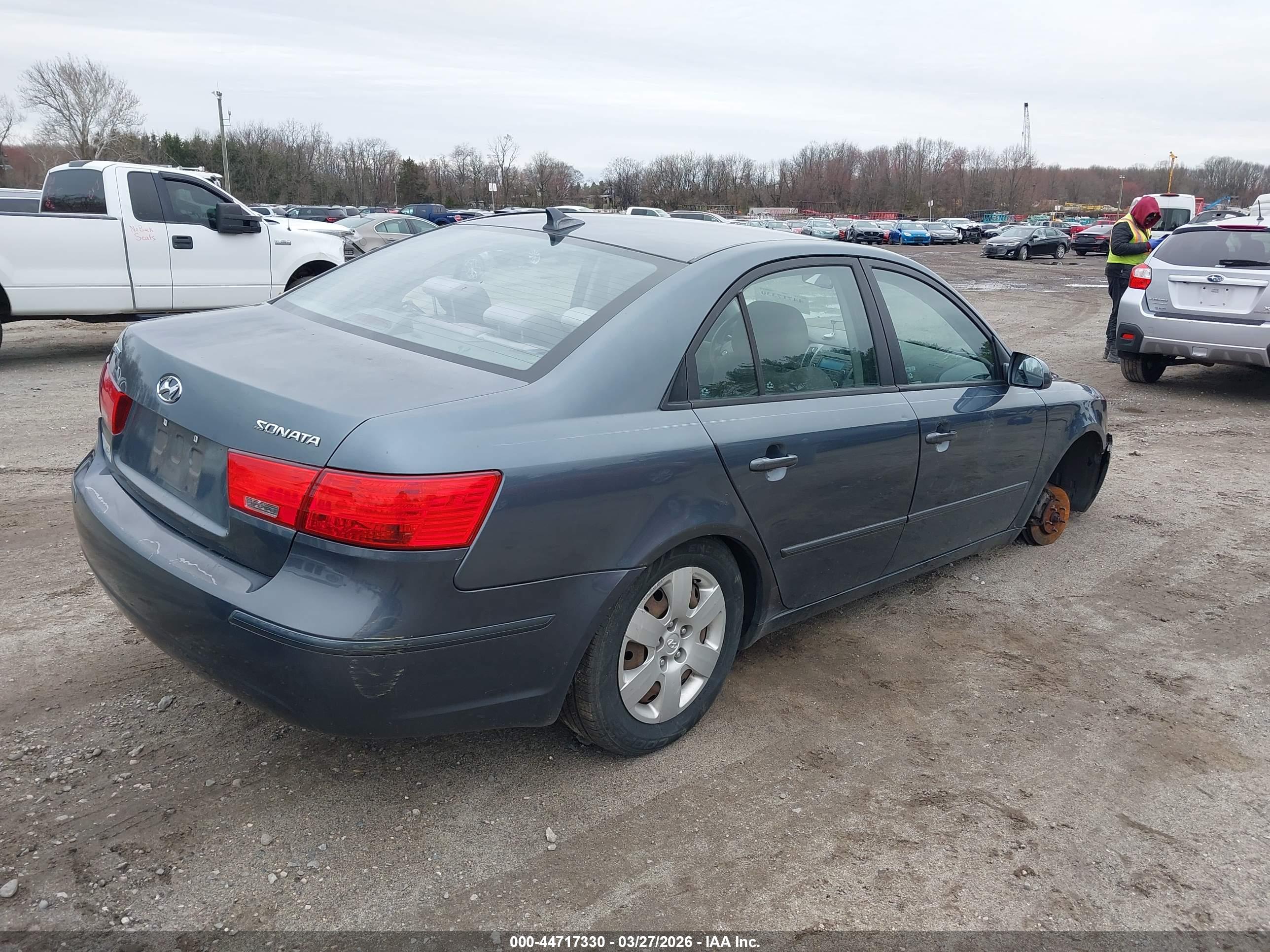 HYUNDAI SONATA image 4