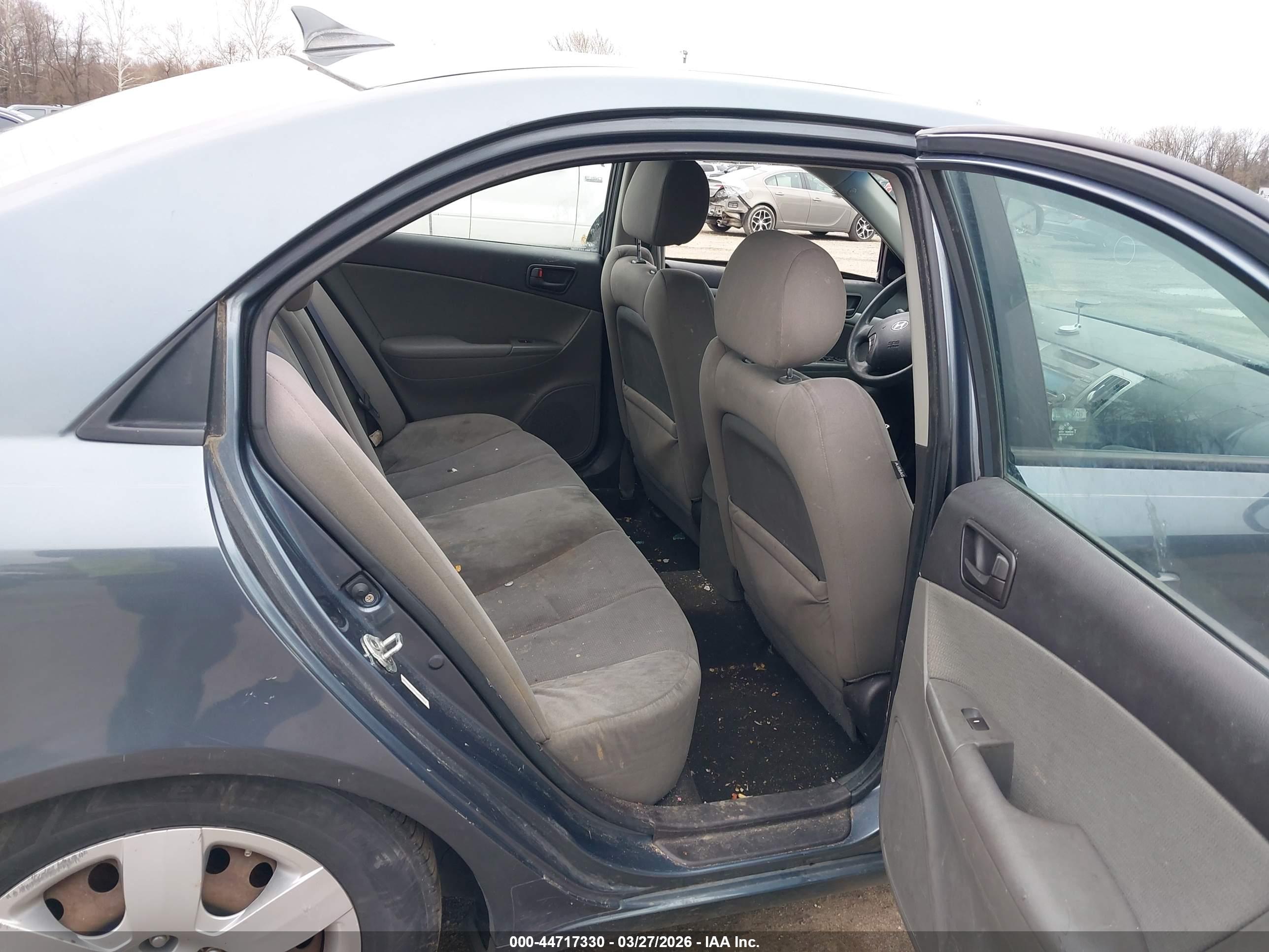 HYUNDAI SONATA image 8