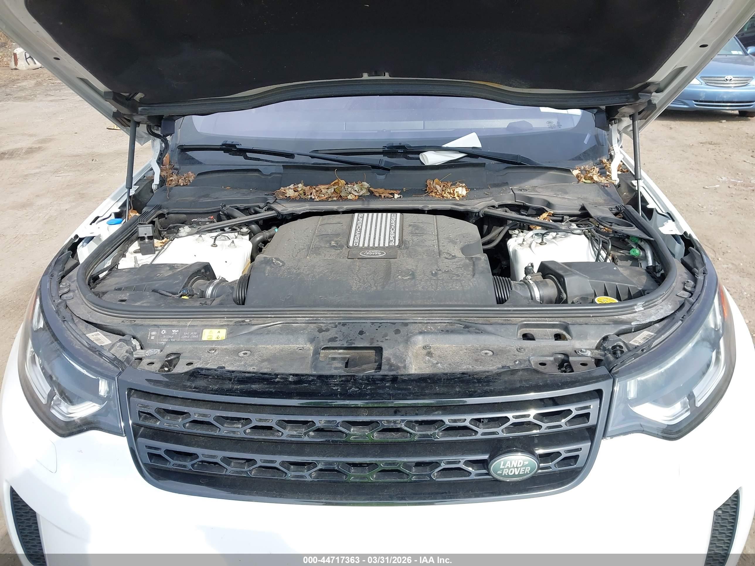 LAND ROVER image 10